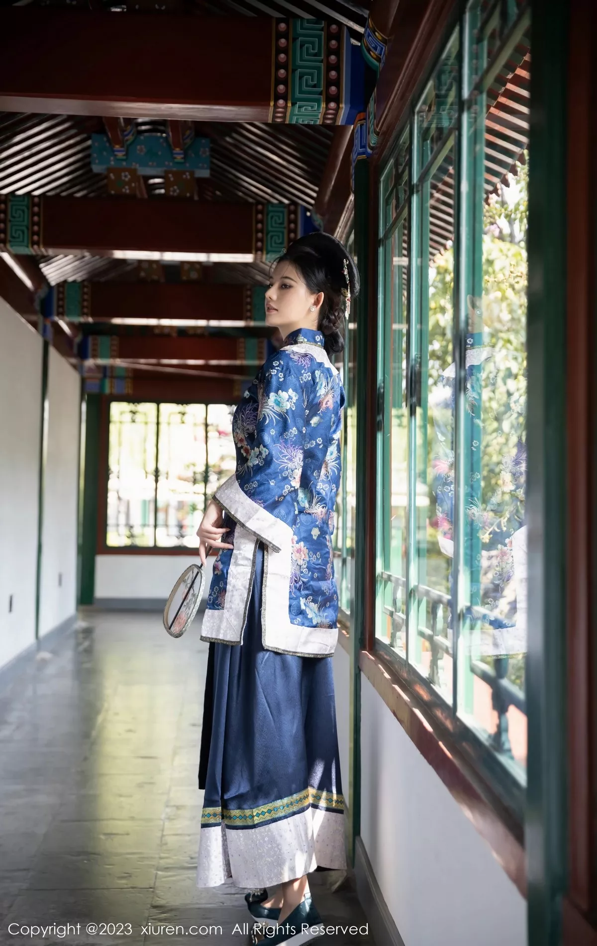 [XiuRen秀人网]第6398期就是阿朱啊写真 [86P]-002