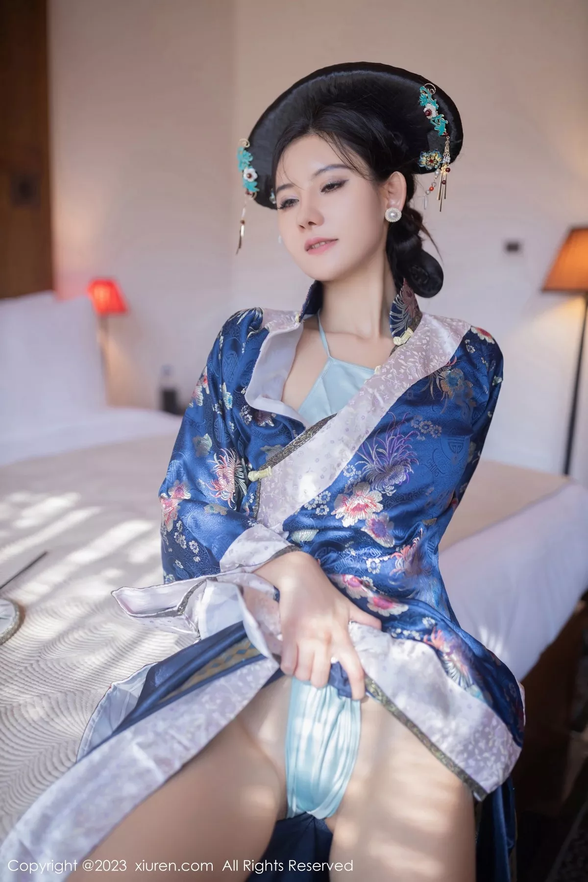 [XiuRen秀人网]第6398期就是阿朱啊写真 [86P]-034