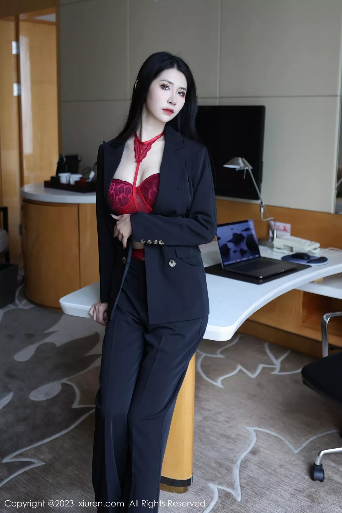 [XiuRen秀人网]第6402期依娜写真 [112P]-021