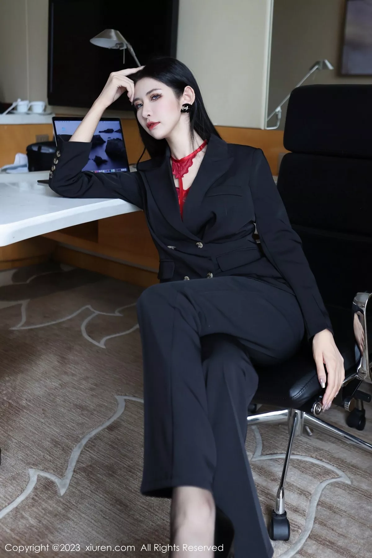 [XiuRen秀人网]第6402期依娜写真 [112P]-004