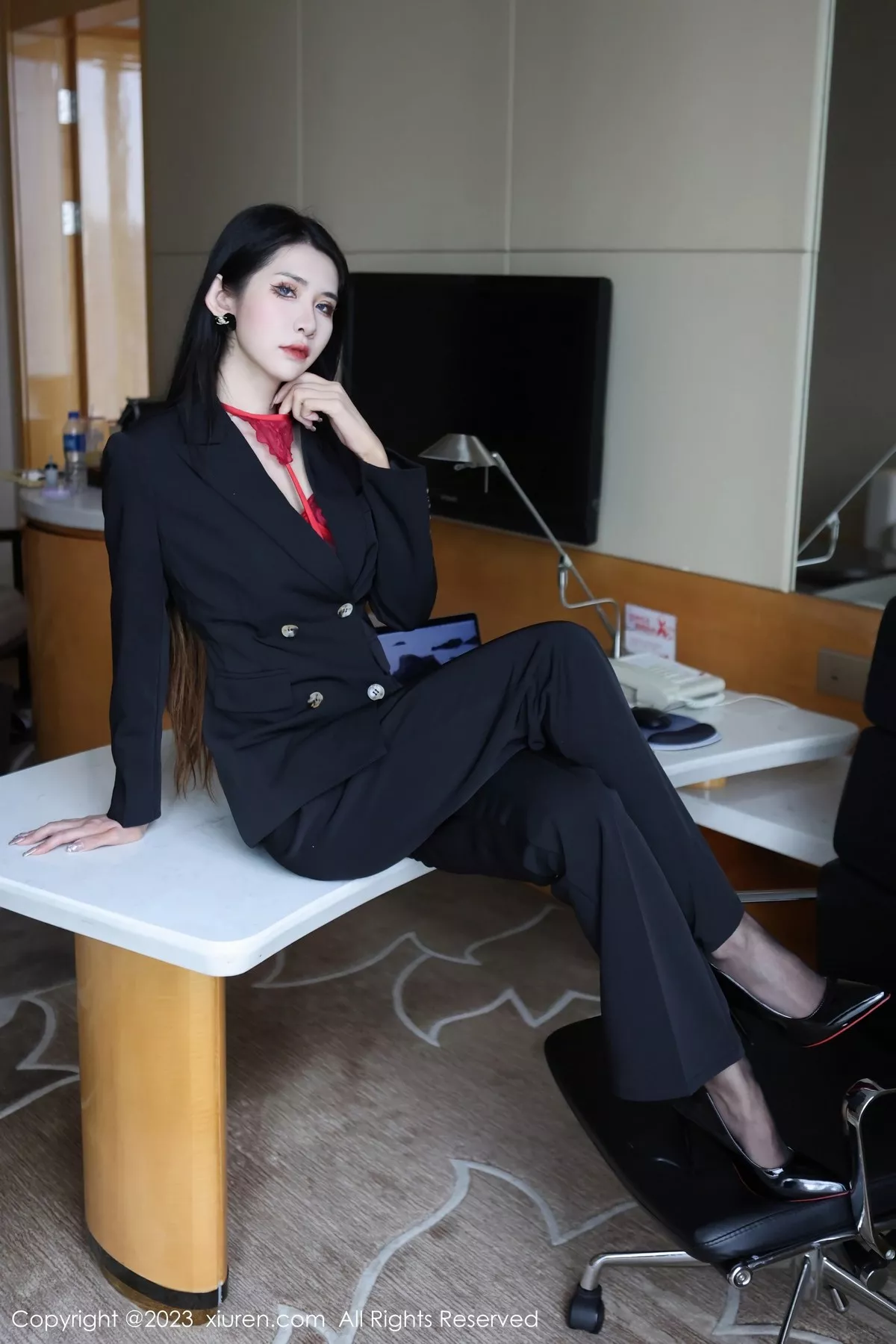 [XiuRen秀人网]第6402期依娜写真 [112P]-011