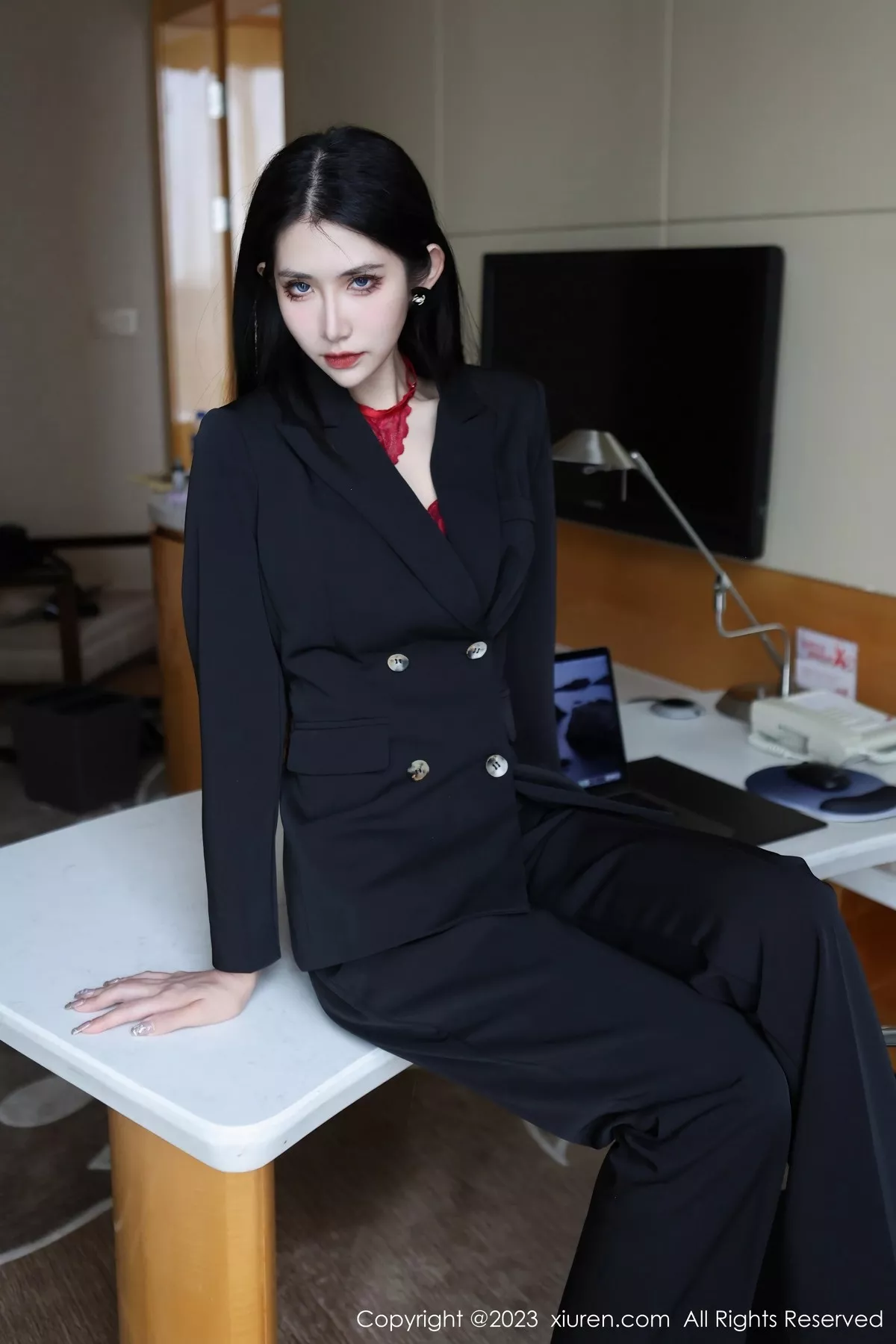 [XiuRen秀人网]第6402期依娜写真 [112P]-010