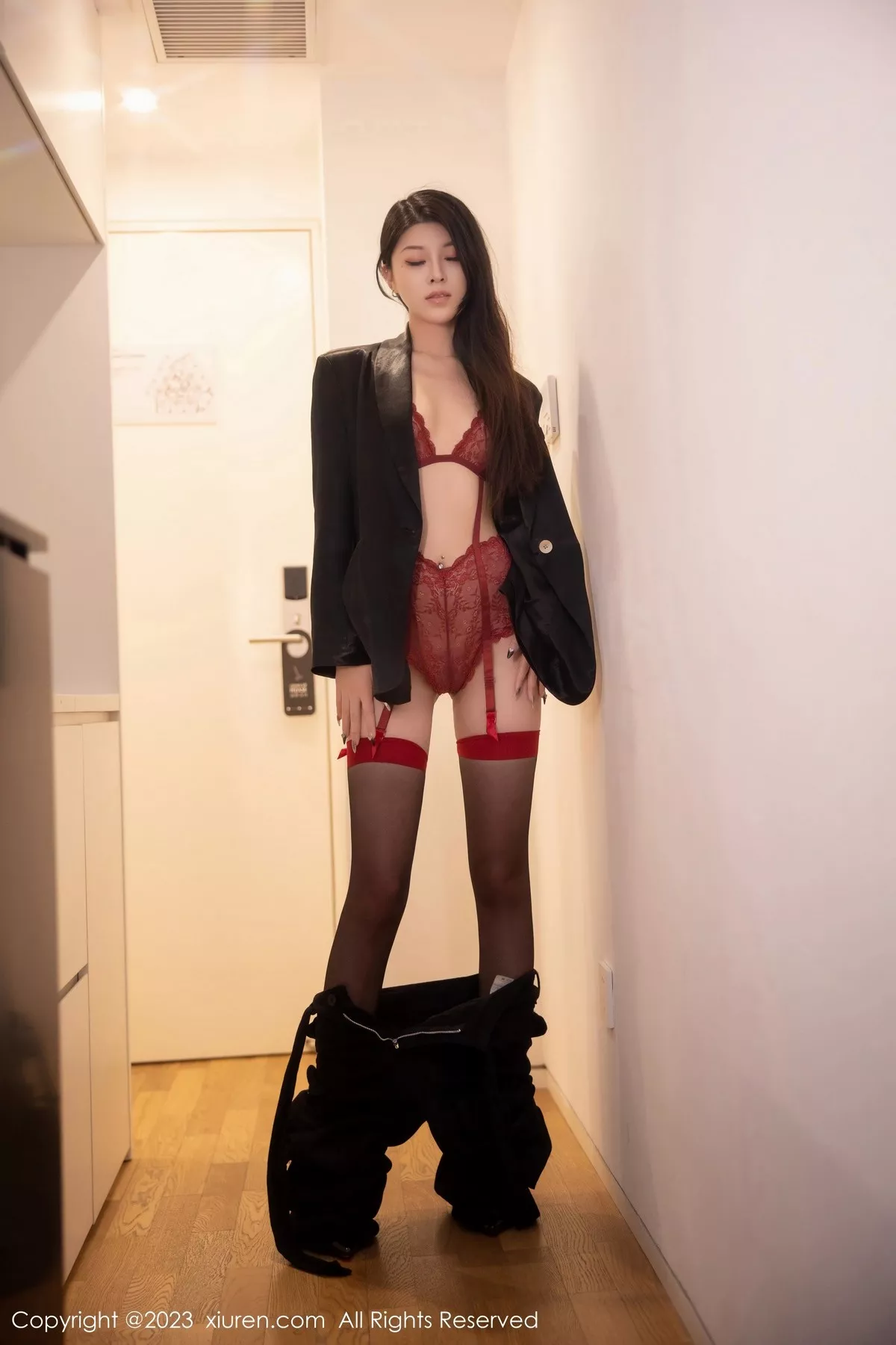 [XiuRen秀人网]第6409期四月月写真 [76P]-007