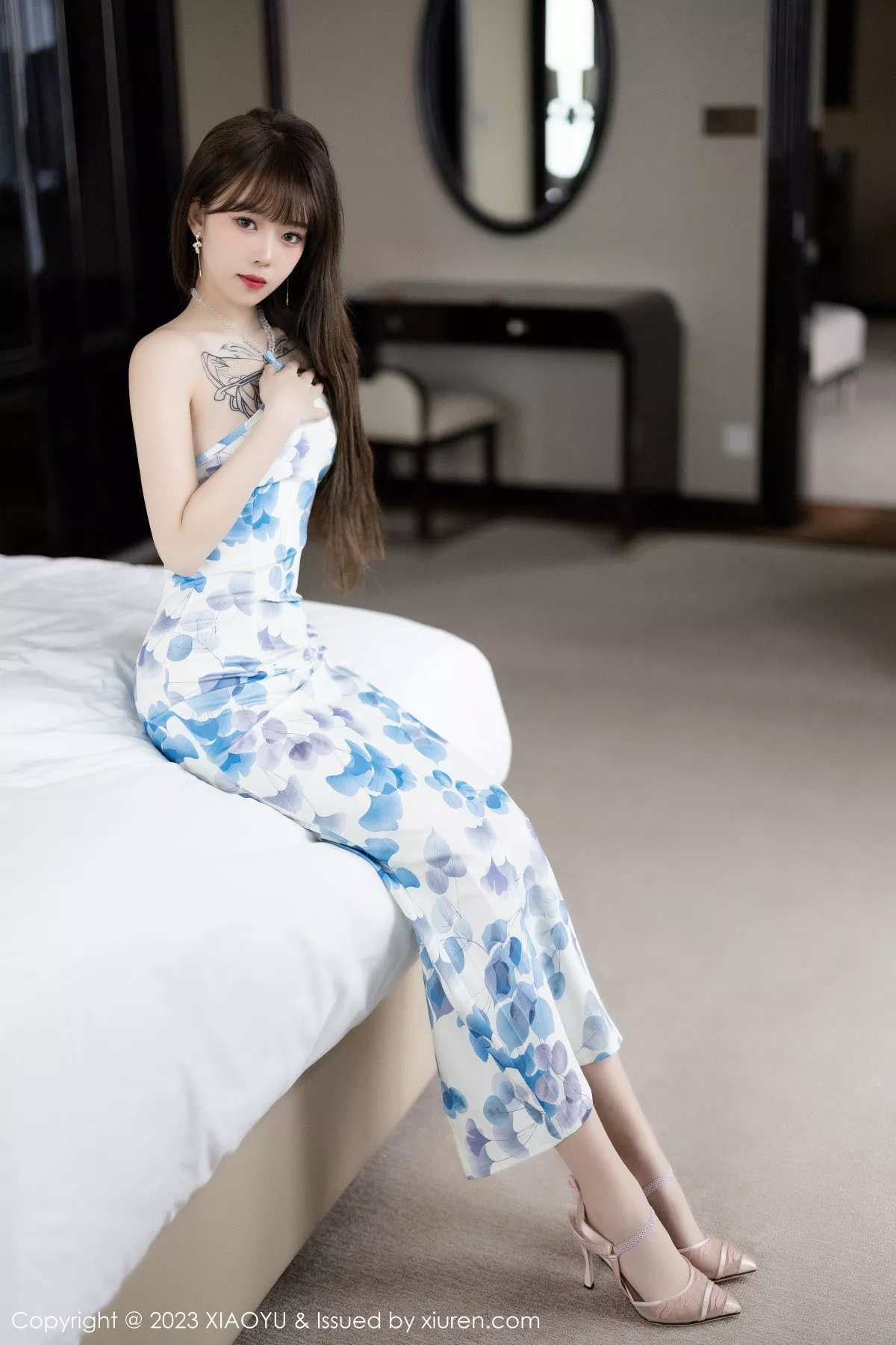 [XiaoYu画语界]第985期奶瓶写真 [84P]-001