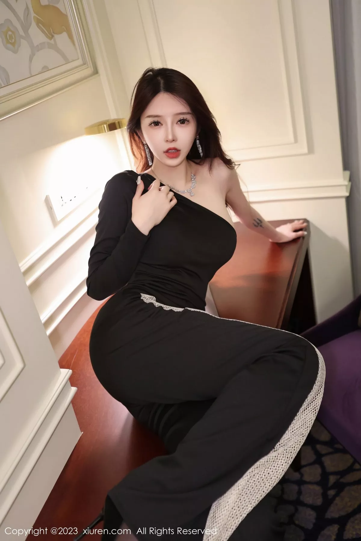 [XiuRen秀人网]第6417期玉兔写真 [95P]-024