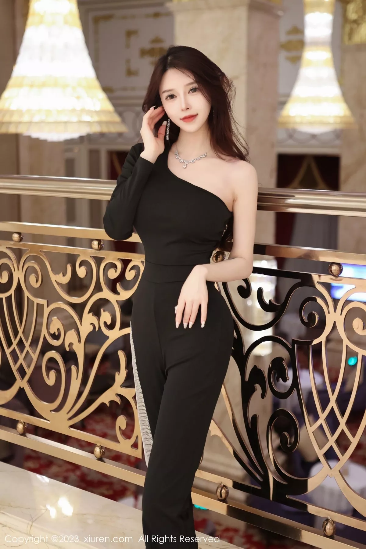 [XiuRen秀人网]第6417期玉兔写真 [95P]-006