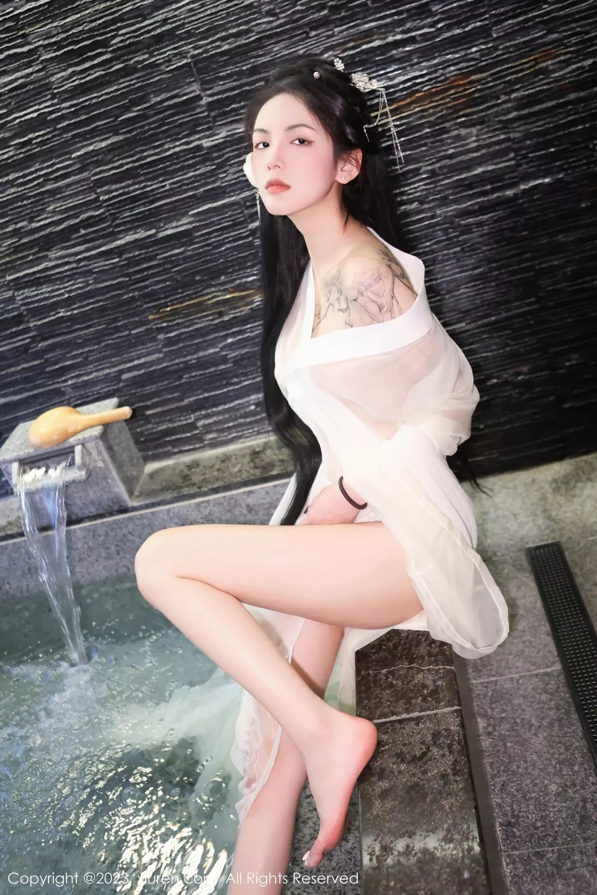 [XiuRen秀人网]第6430期乔一一写真 [82P]-036