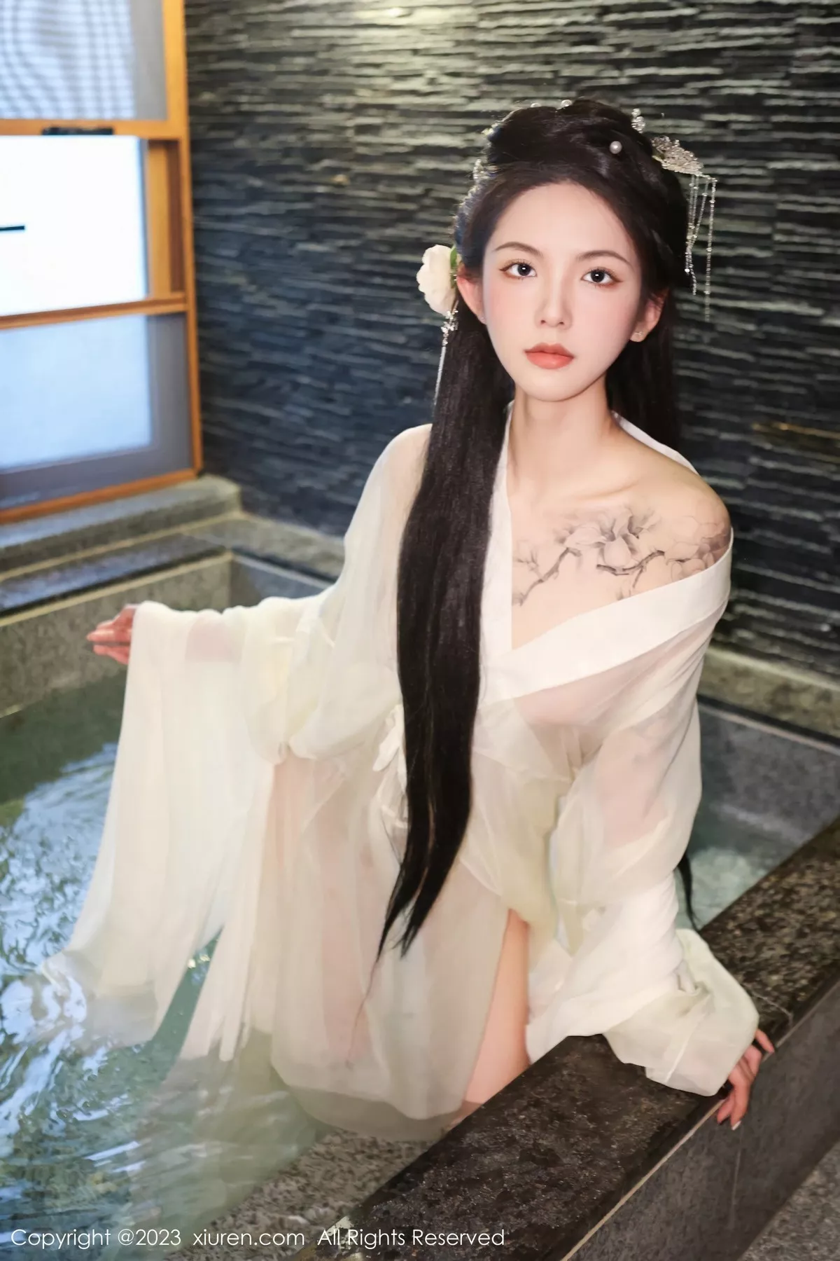 [XiuRen秀人网]第6430期乔一一写真 [82P]-033