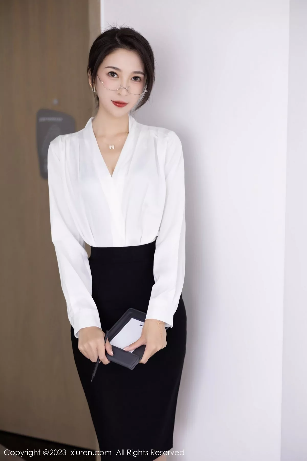 [XiuRen秀人网]第6439期林乐一写真 [86P]-001