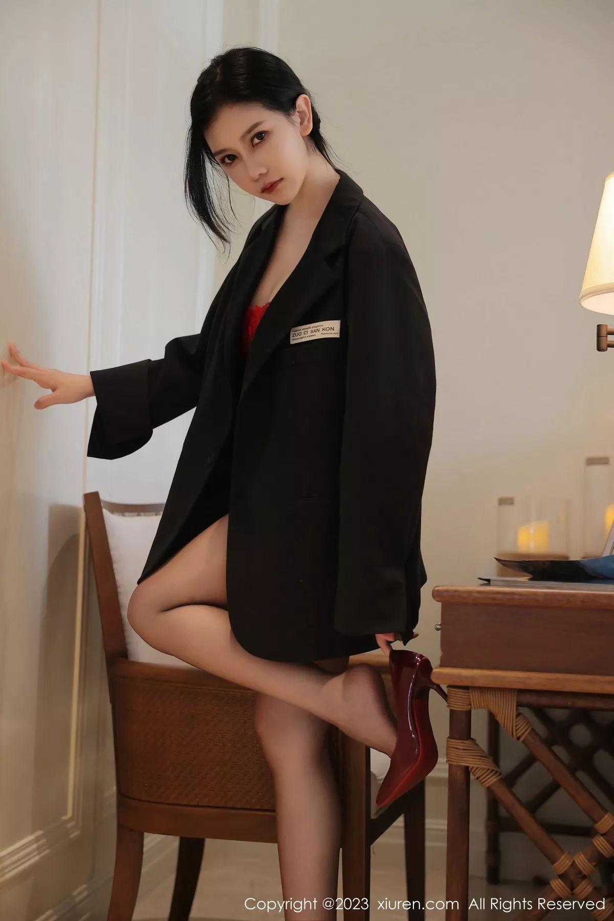 [XiuRen秀人网]第6475期尹甜甜写真 [69P]-005