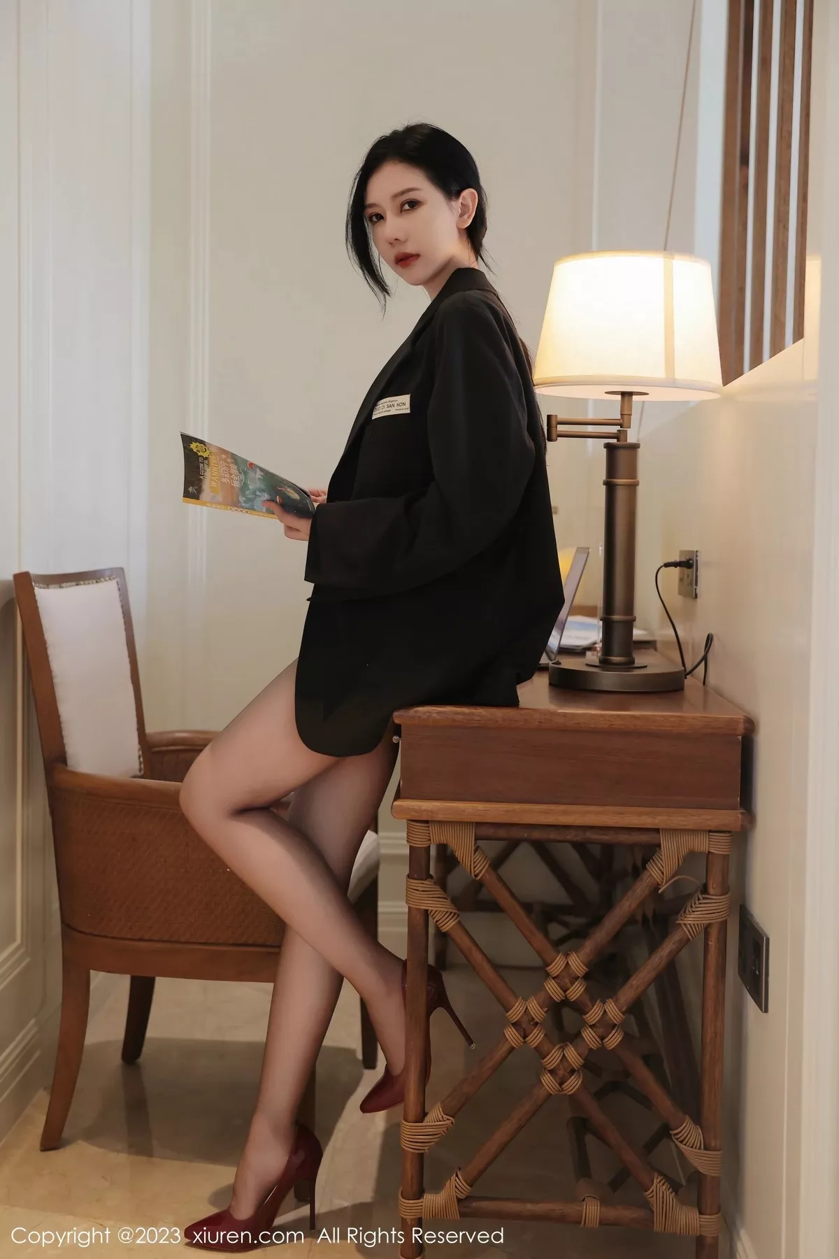 [XiuRen秀人网]第6475期尹甜甜写真 [69P]-001