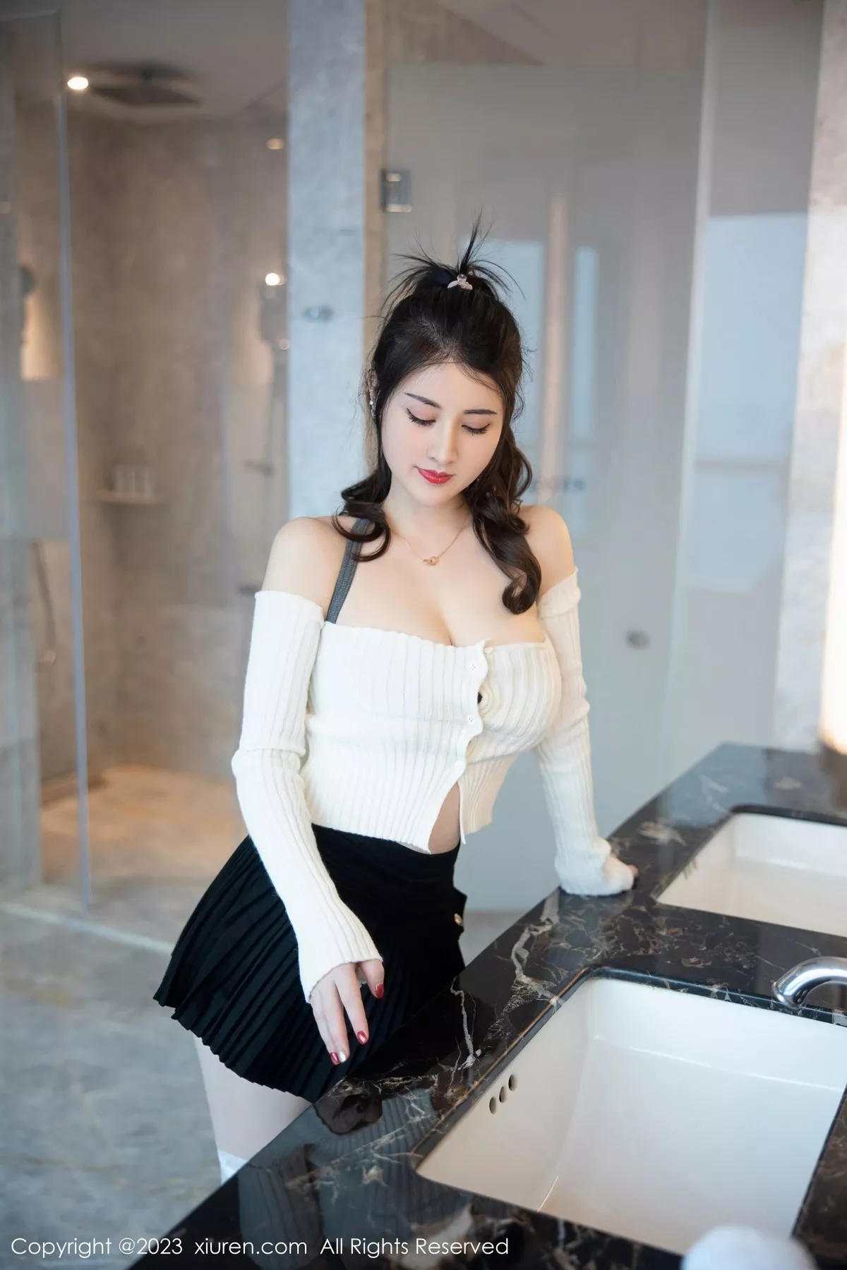[XiuRen秀人网]第6484期诗诗写真 [82P]-005