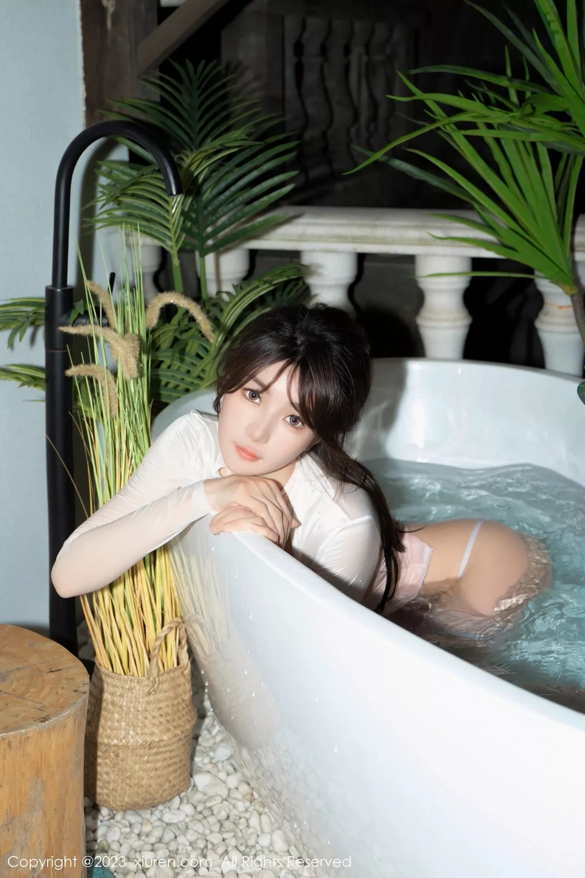 [XiuRen秀人网]第6489期婠婠么写真 [66P]-053