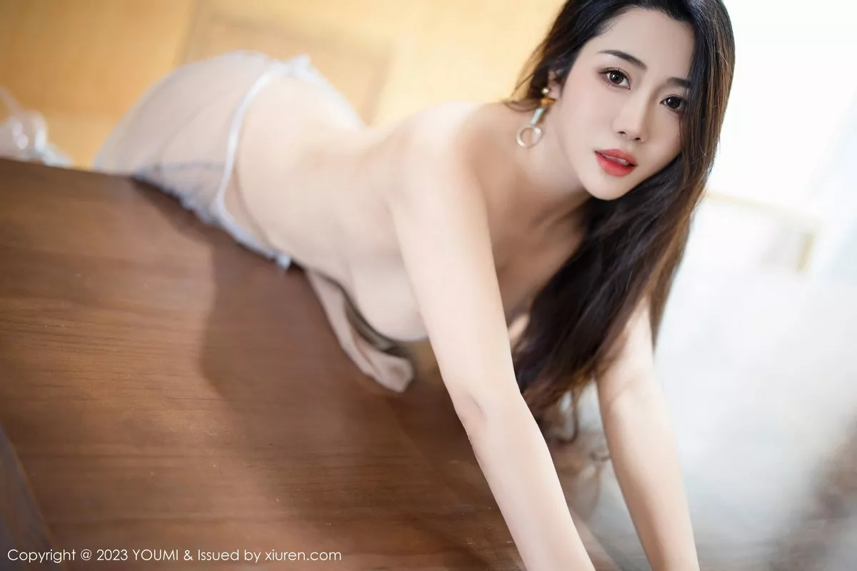 [YouMi尤蜜荟]第920期严利娅写真 [56P]-050