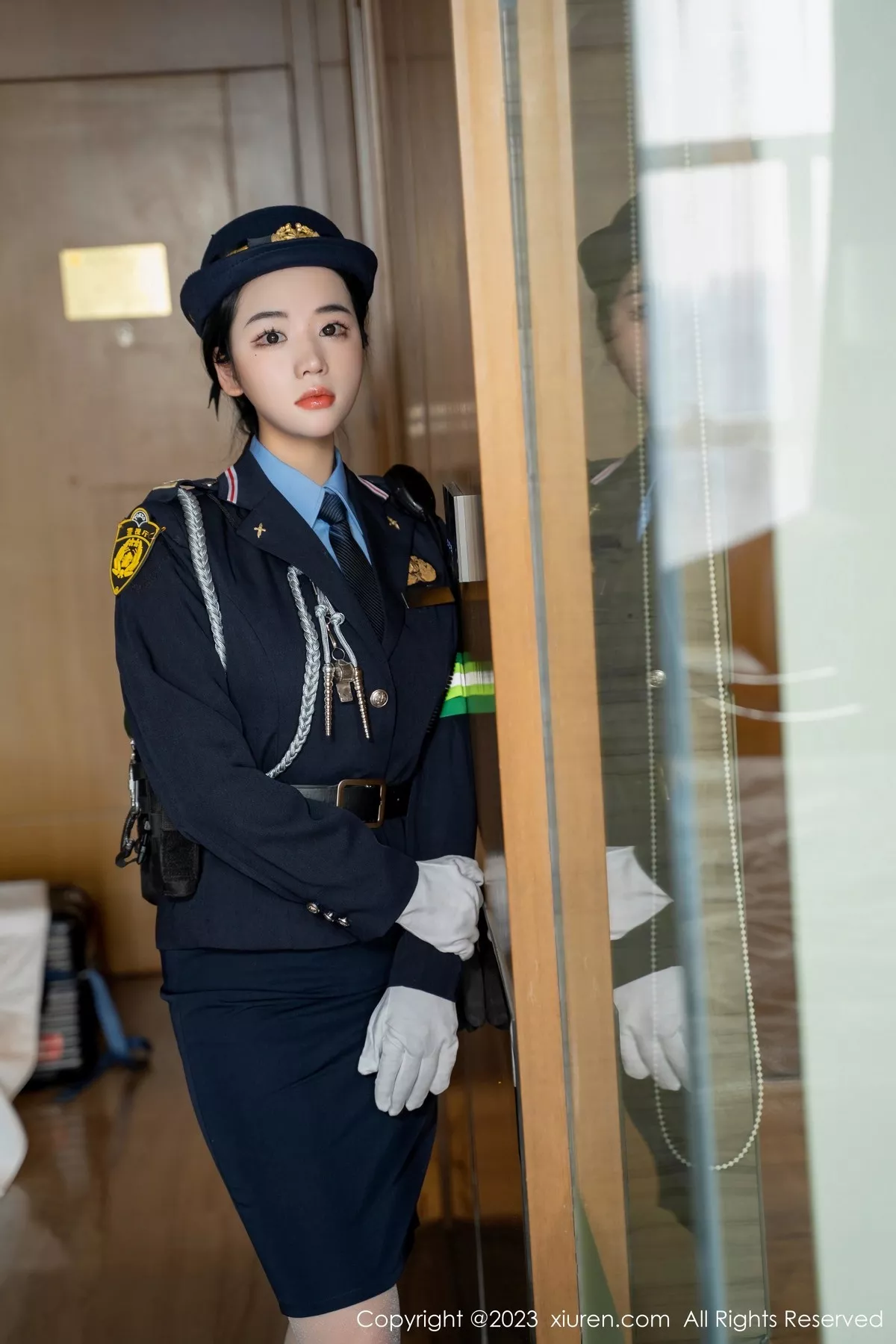 [XiuRen秀人网]第6497期汐汐爱吃草莓写真 [85P]-012
