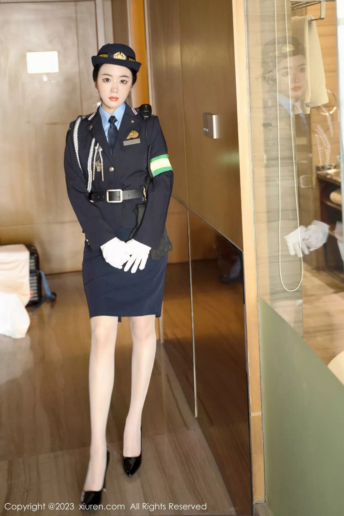 [XiuRen秀人网]第6497期汐汐爱吃草莓写真 [85P]-010