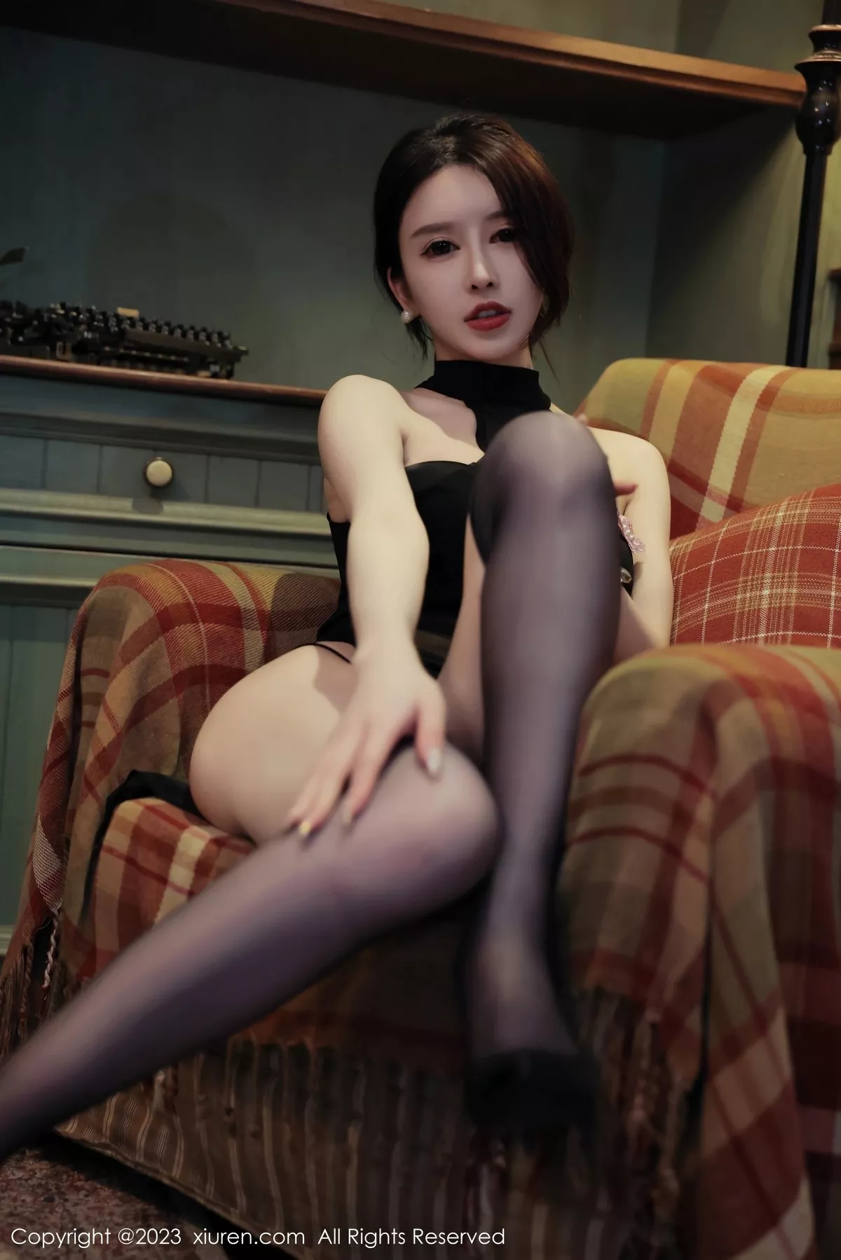 [XiuRen秀人网]第6498期玉兔写真 [55P]-015