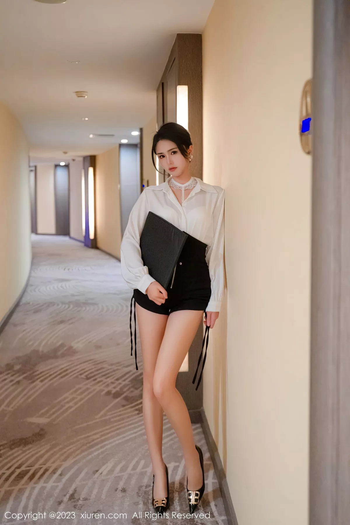 [XiuRen秀人网]第6520期艾希儿写真 [76P]-001