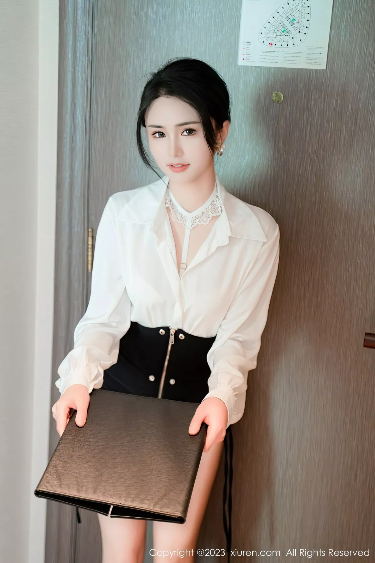 [XiuRen秀人网]第6520期艾希儿写真 [76P]-002
