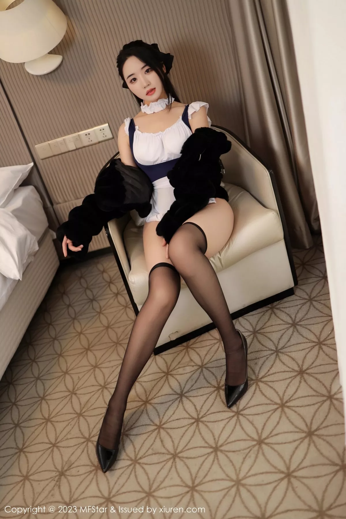 [MFStar模范学院]第609期汐汐爱吃草莓写真 [71P]-014