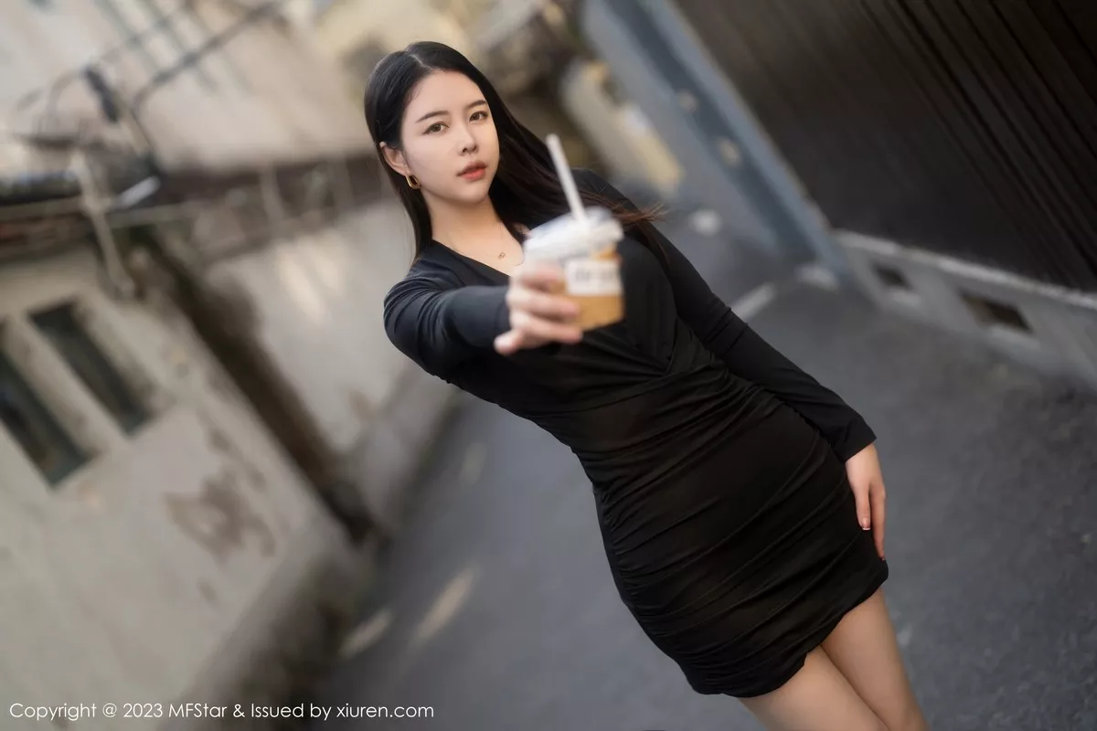 [MFStar模范学院]第596期樱桃小犊子写真 [58P]-007