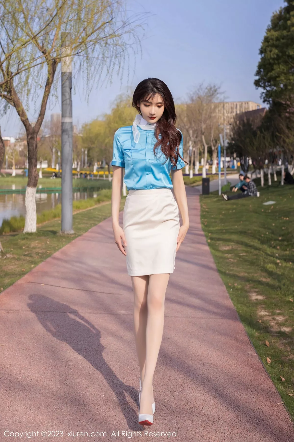 [XiuRen秀人网]第6463期陆萱萱写真 [83P]-001
