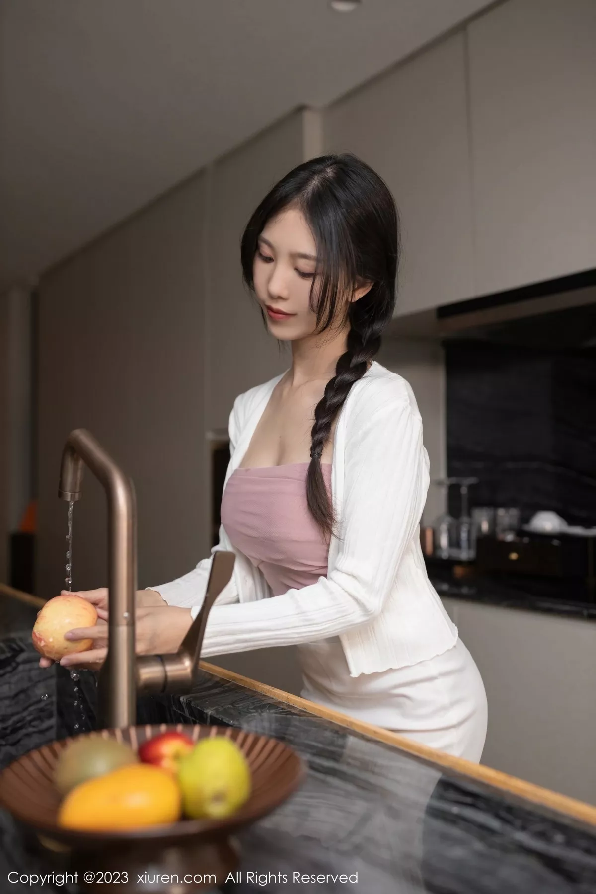 [XiuRen秀人网]第6643期利世写真 [69P]-002