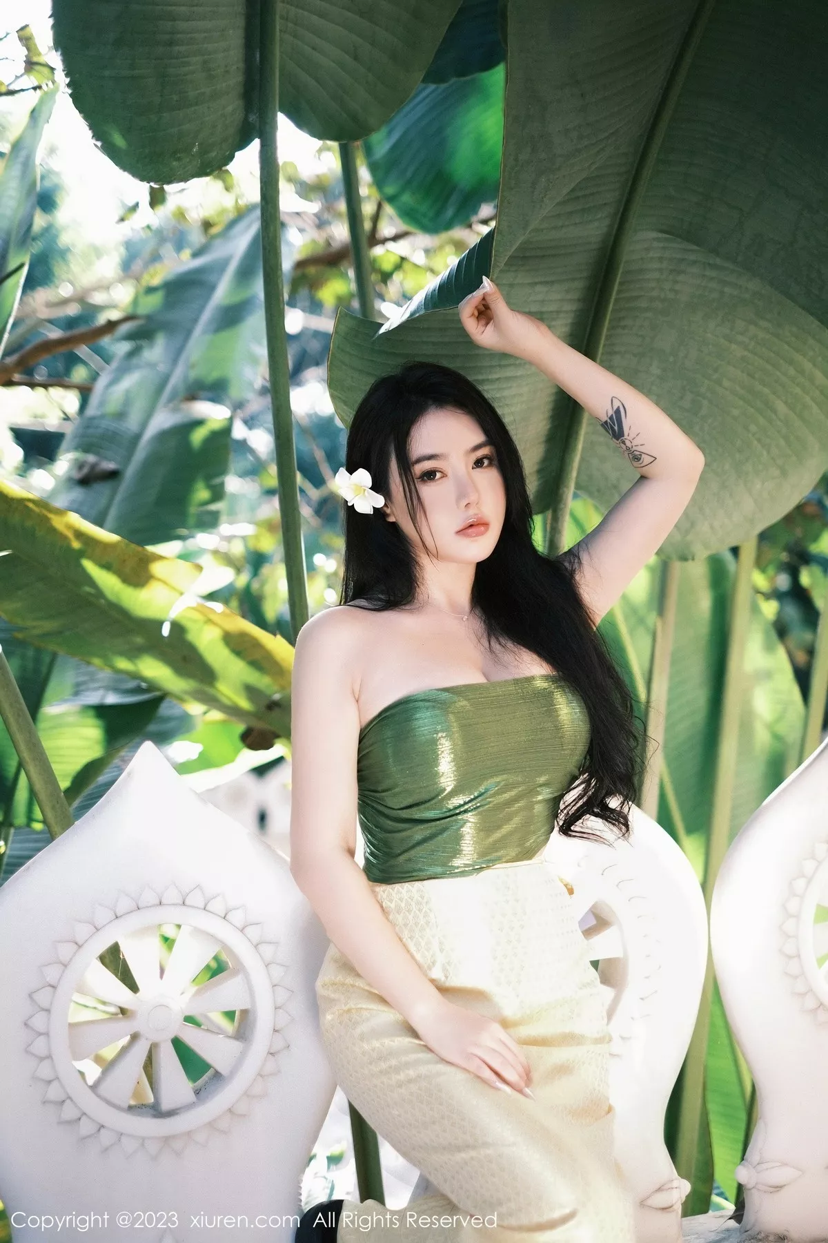 [XiuRen秀人网]第6648期玛鲁娜写真 [64P]-001
