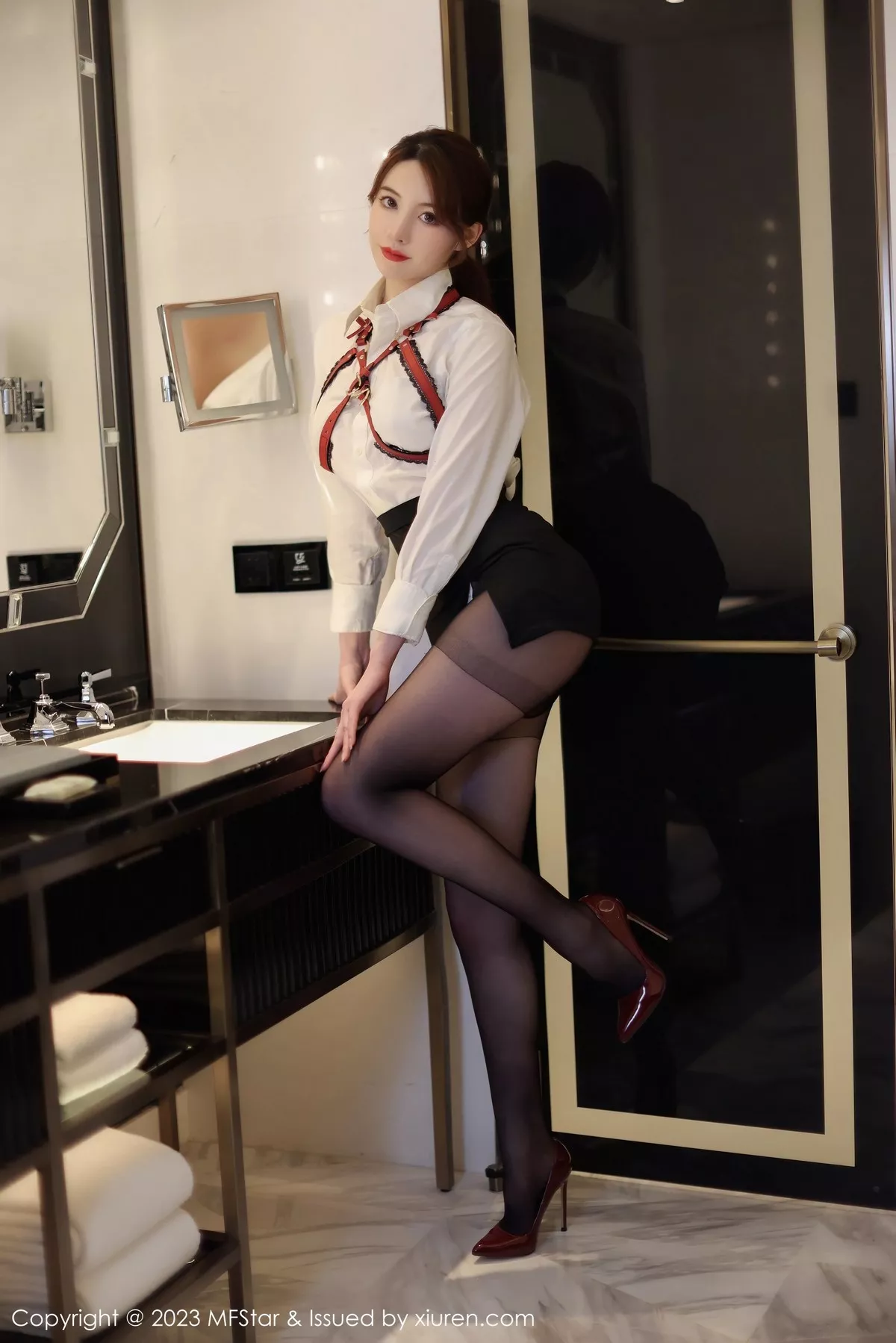 [MFStar模范学院]第615期yoo优优写真 [50P]-002