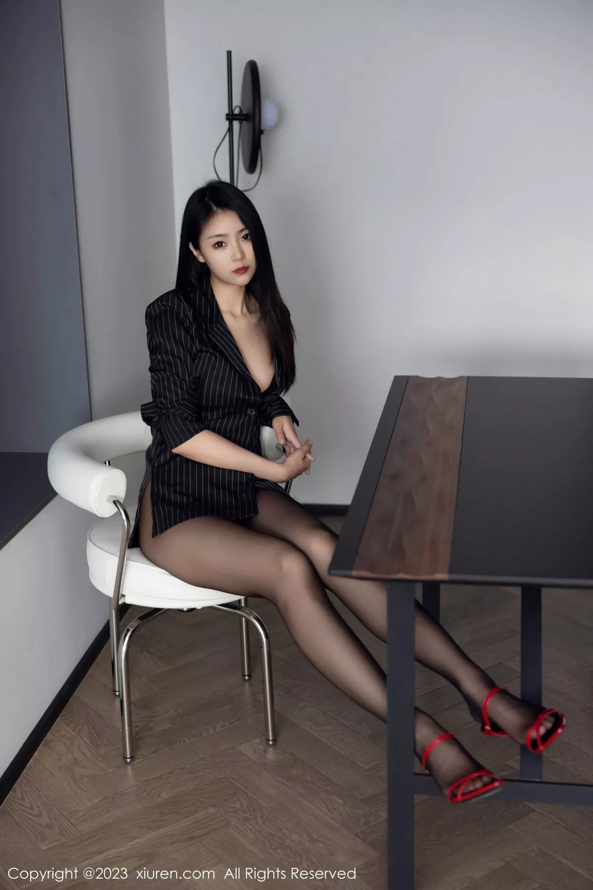 [XiuRen秀人网]第6677期可乐写真 [77P]-063