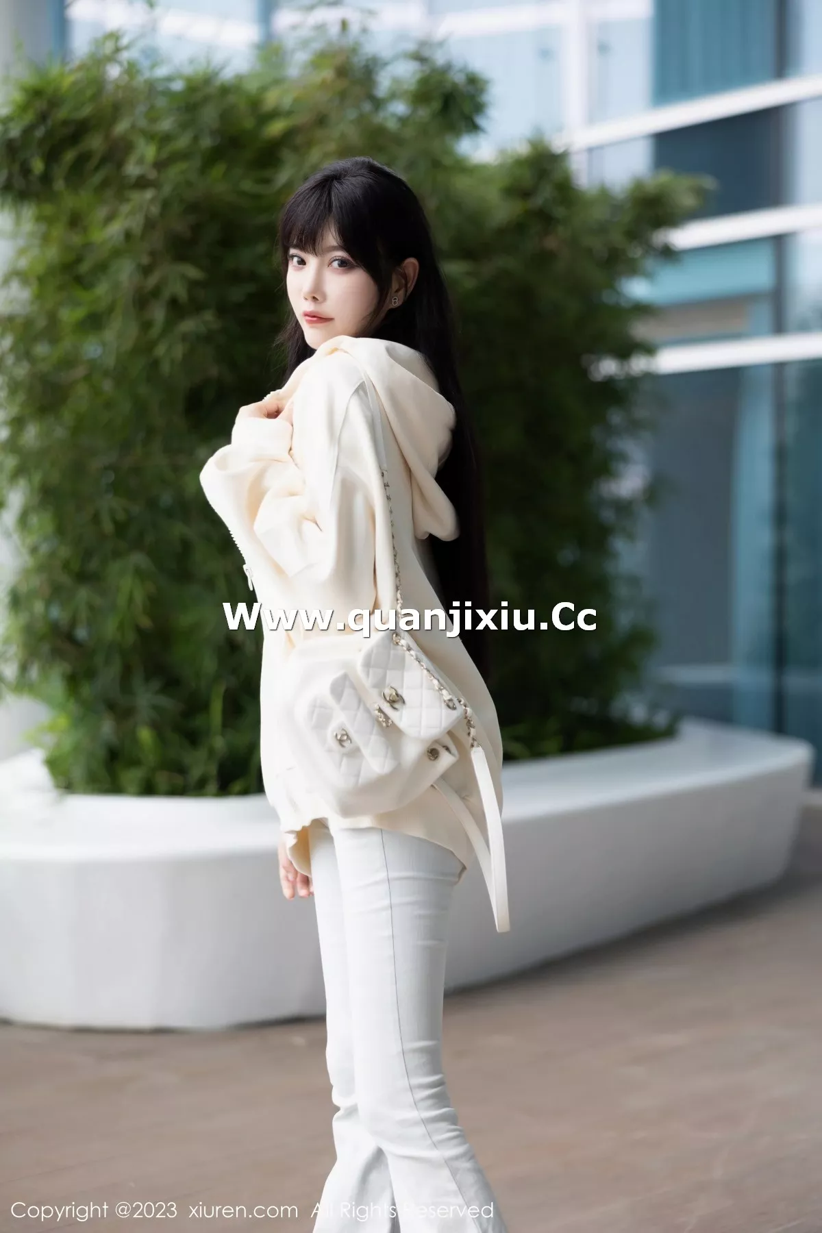 [XiuRen秀人网]第6707期杨晨晨写真 [90P]-001