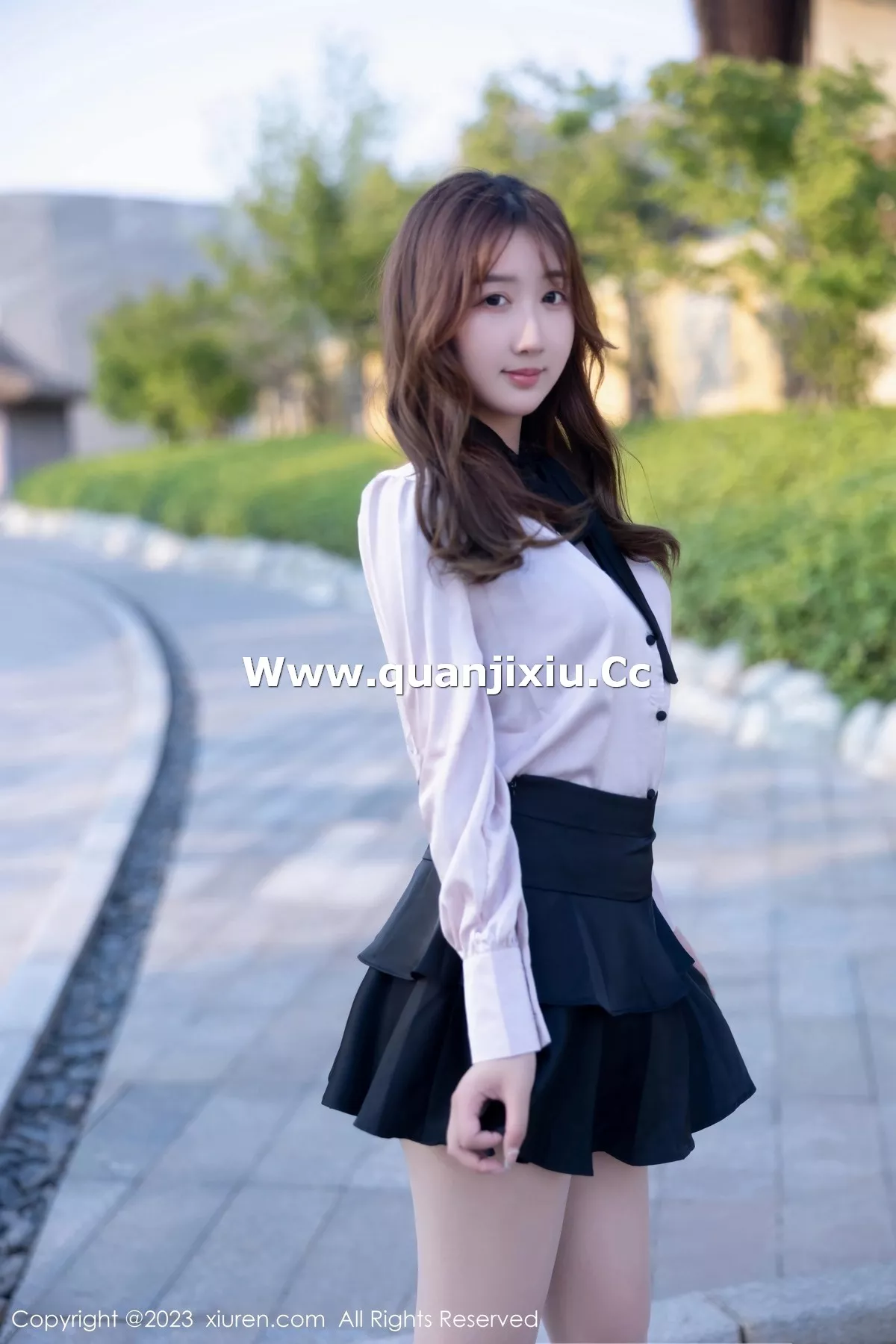 [XiuRen秀人网]第6721期江真真写真 [80P]-004
