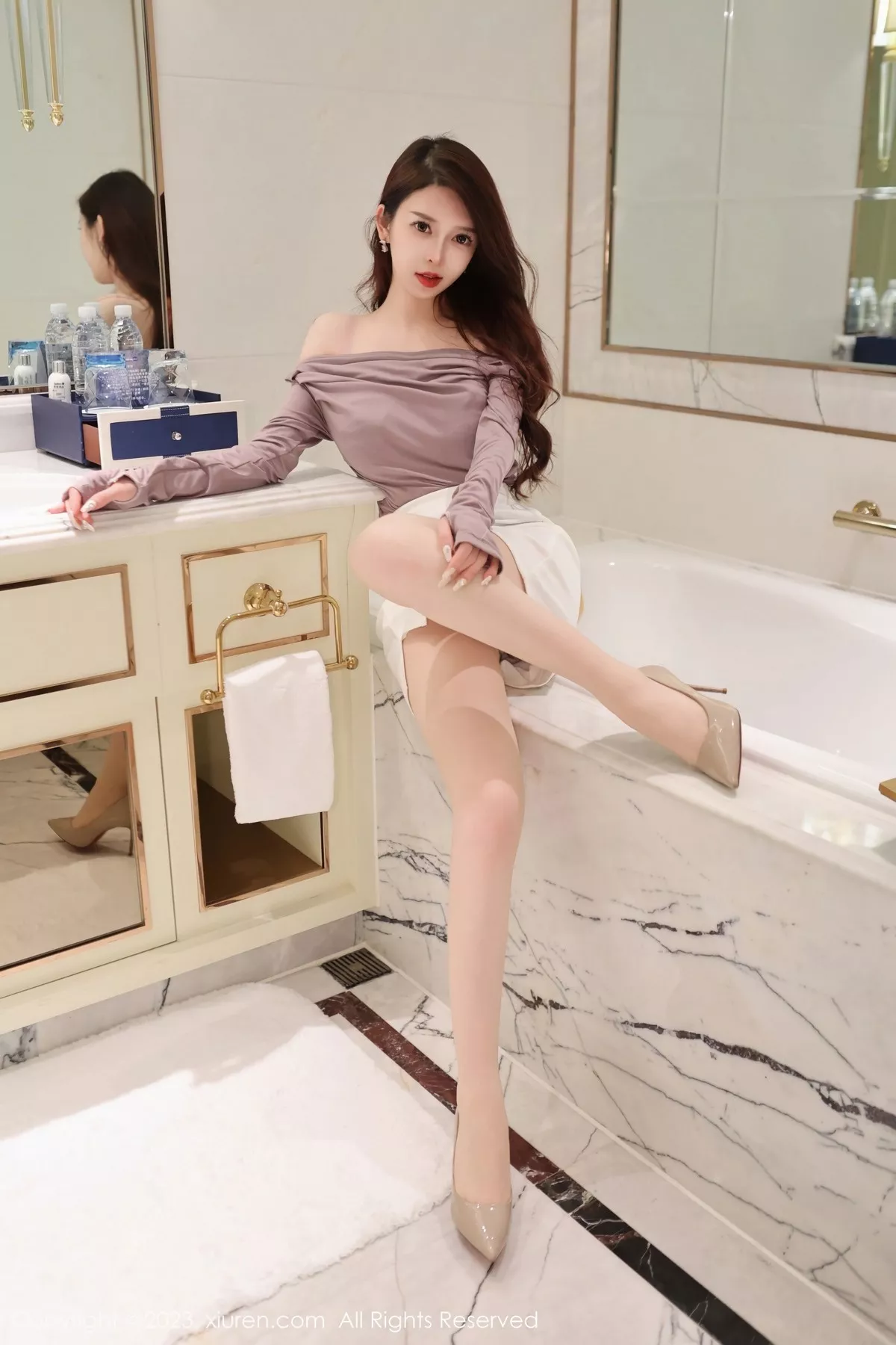 [XiuRen秀人网]第6728期玉兔写真 [79P]-012