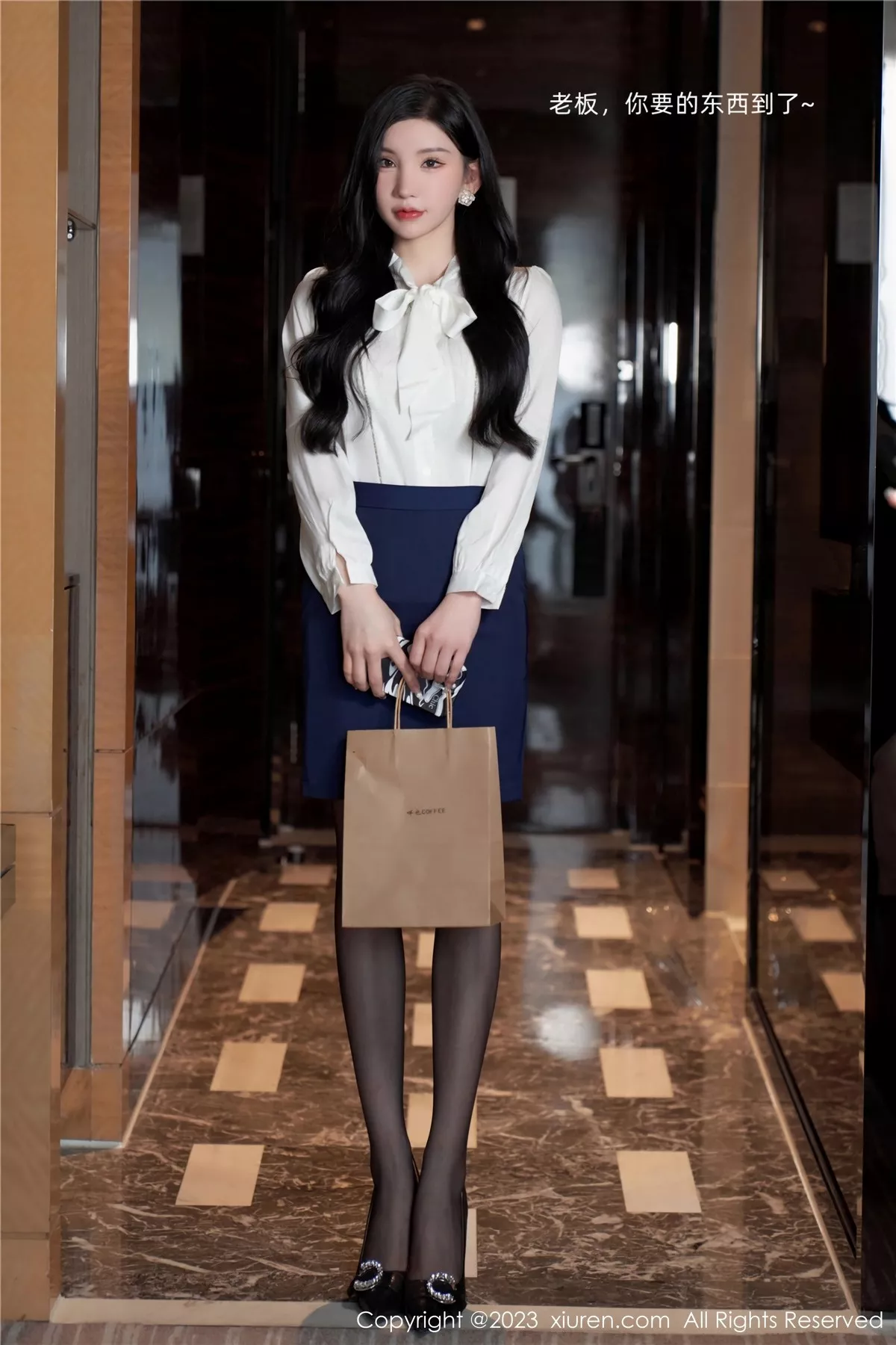 [XiuRen秀人网]第6614期周于希写真 [82P]-001