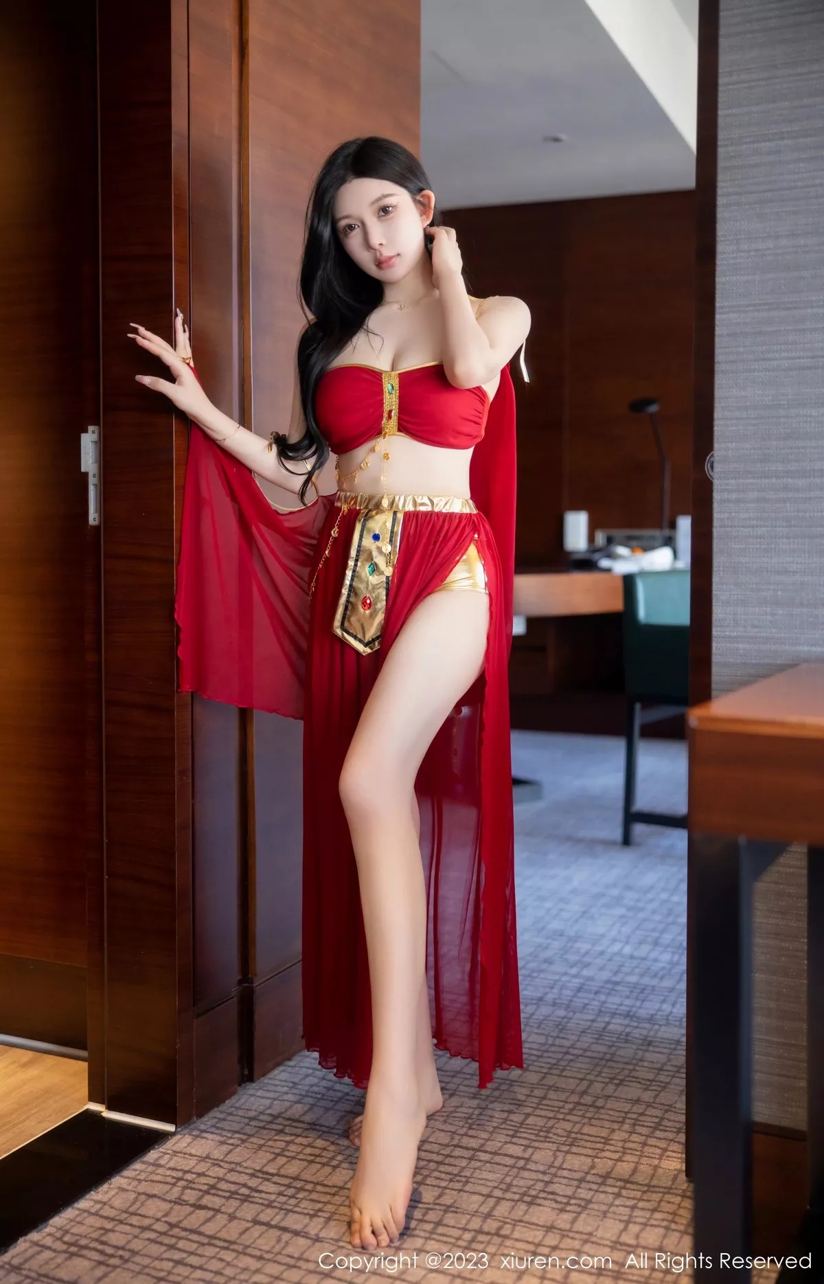 [XiuRen秀人网]第6613期林珊珊写真 [84P]-031