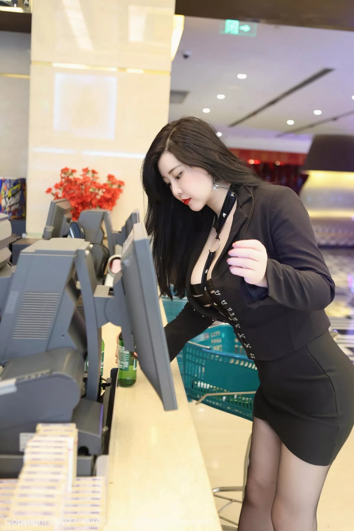[XiuRen秀人网]第6766期王婉悠写真 [82P]-008