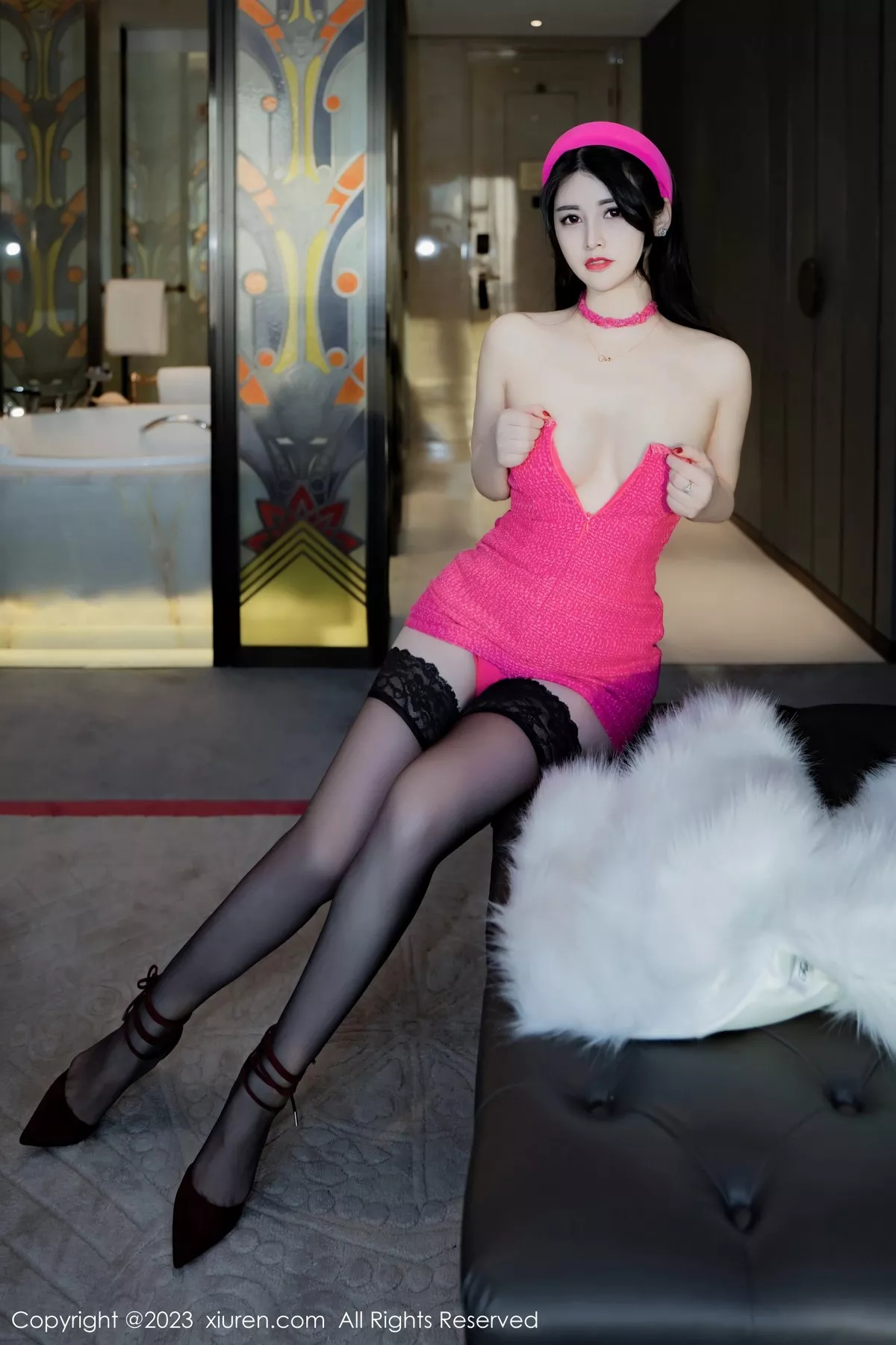 [XiuRen秀人网]第6830期诗诗写真 [49P]-037