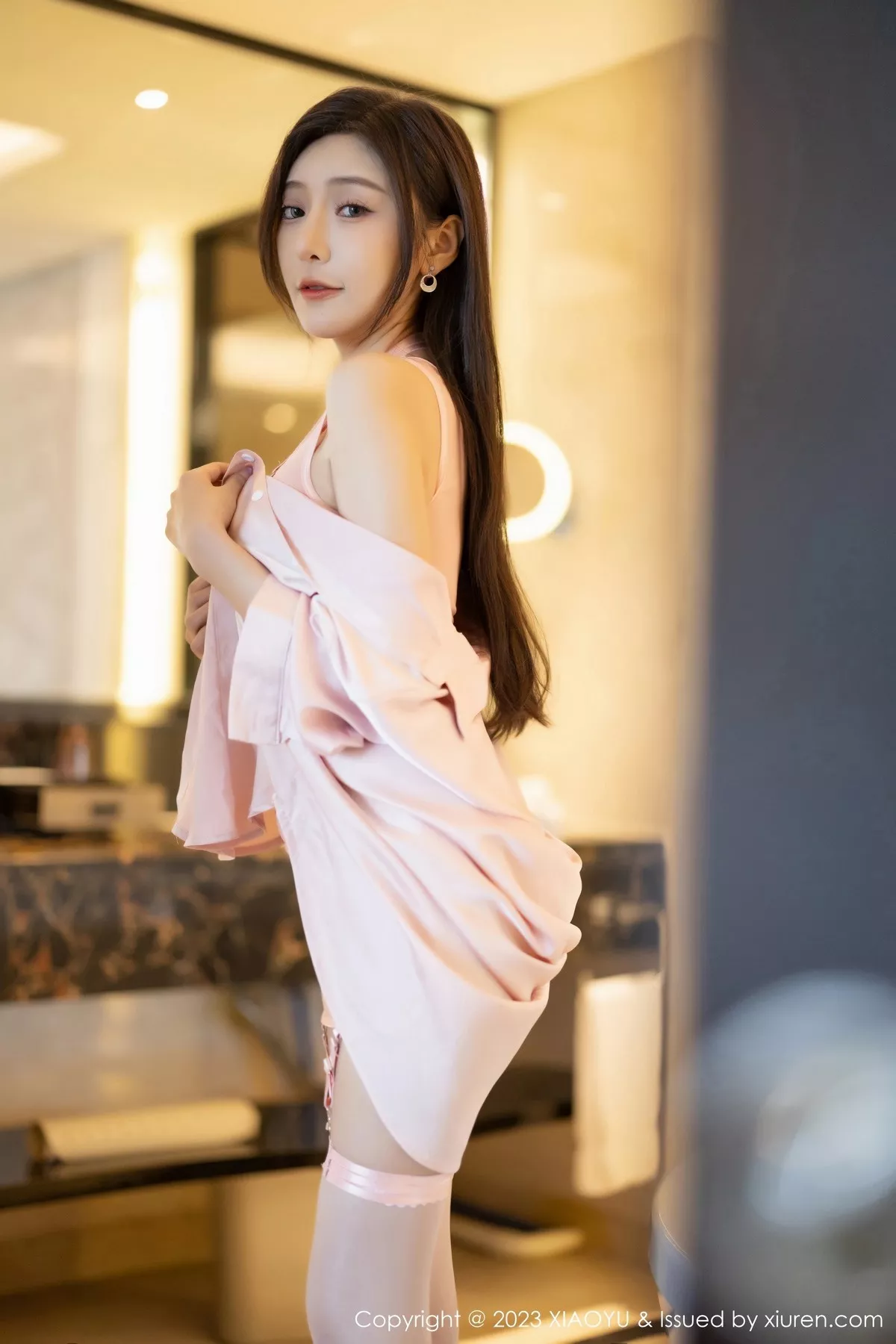 [XiaoYu画语界]第1040期王馨瑶写真 [85P]-001
