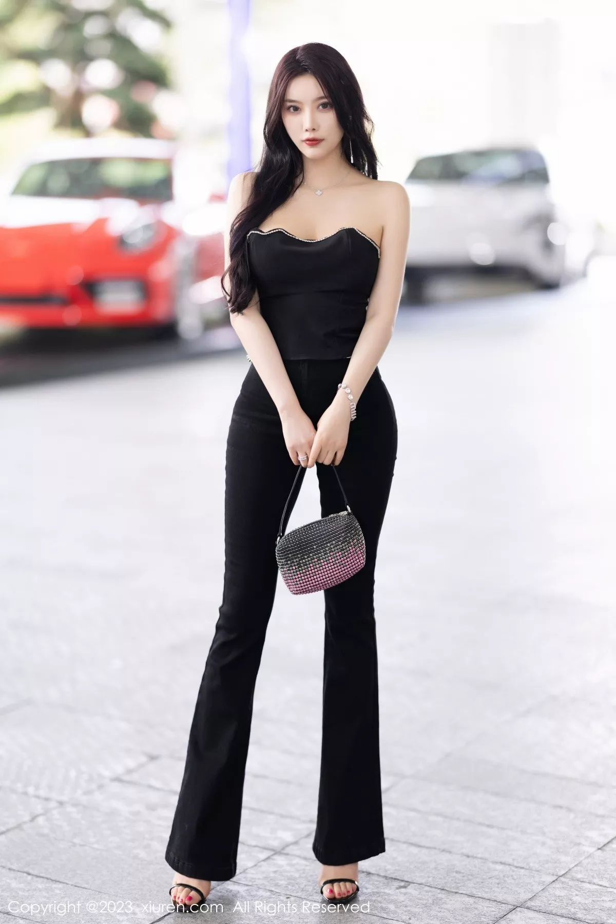 [XiuRen秀人网]第6866期杨晨晨写真 [90P]-001