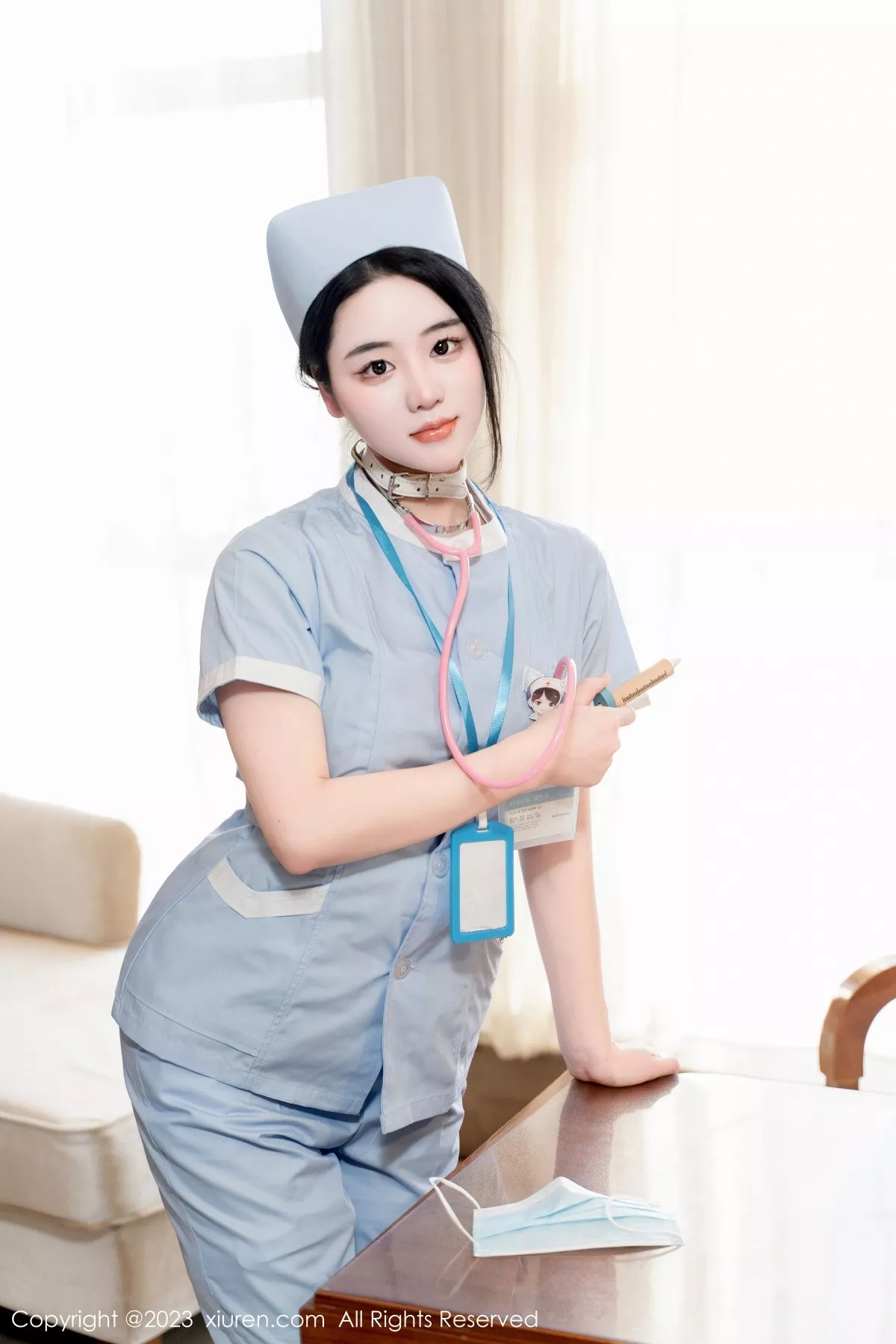 [XiuRen秀人网]第6868期汐汐爱吃草莓写真 [62P]-009