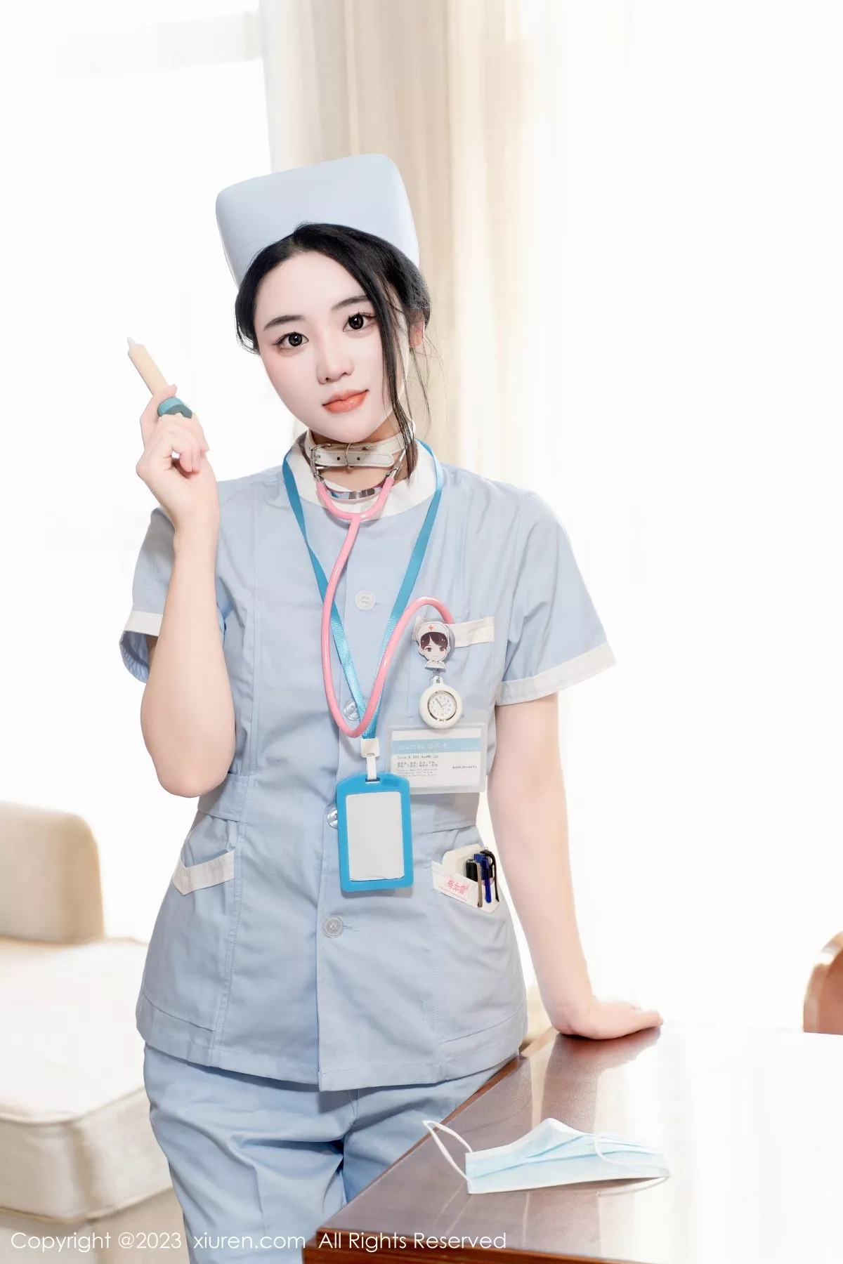 [XiuRen秀人网]第6868期汐汐爱吃草莓写真 [62P]-008