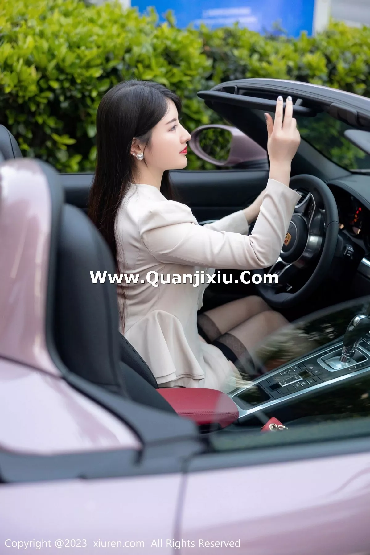 [XiuRen秀人网]第6879期诗诗写真 [79P]-014