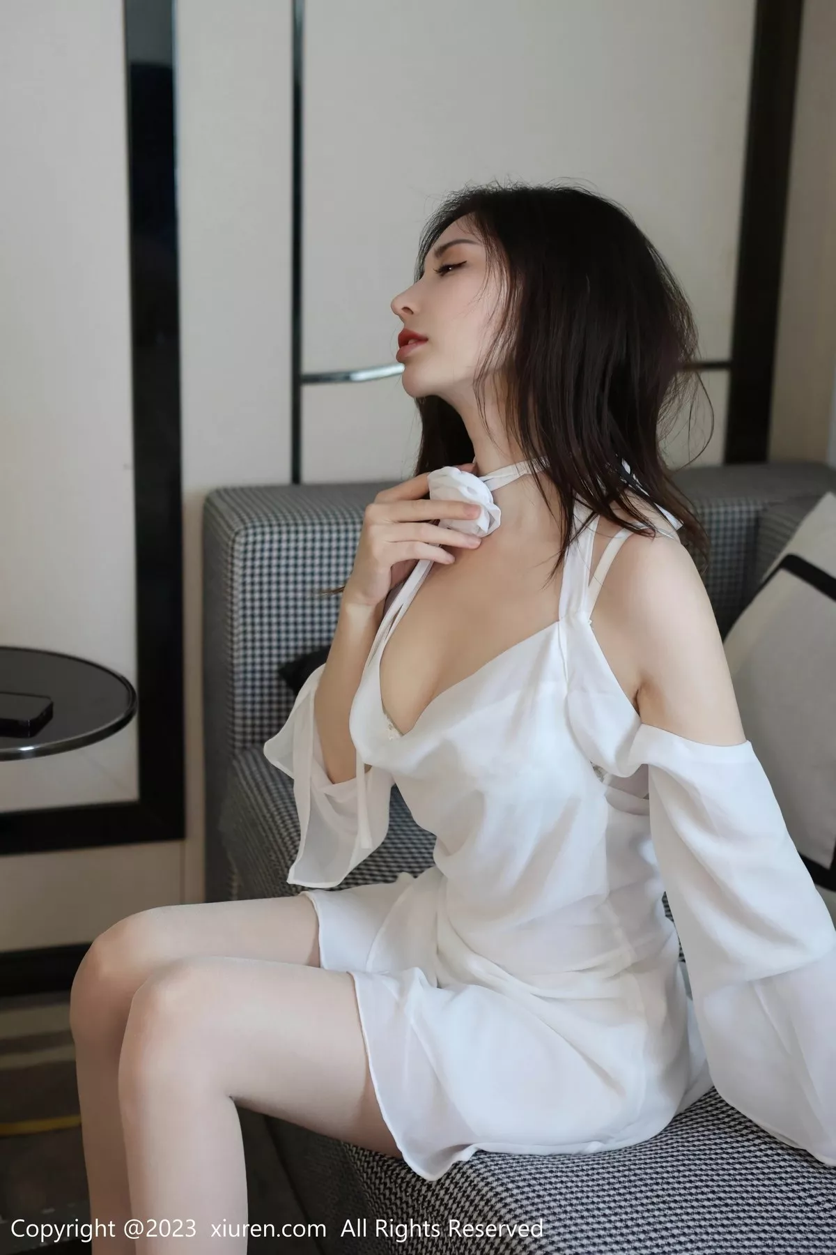 [XiuRen秀人网]第6877期王曼柔写真 [70P]-004