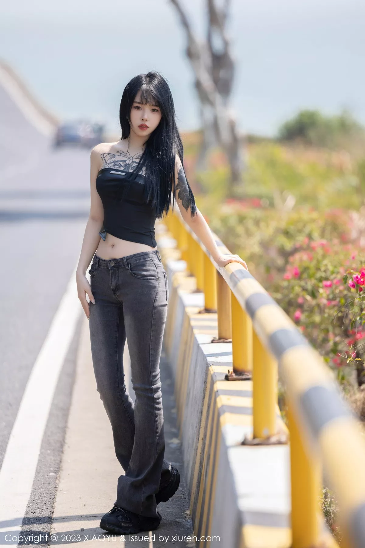 [XiaoYu画语界]第1047期奶瓶写真 [98P]-001