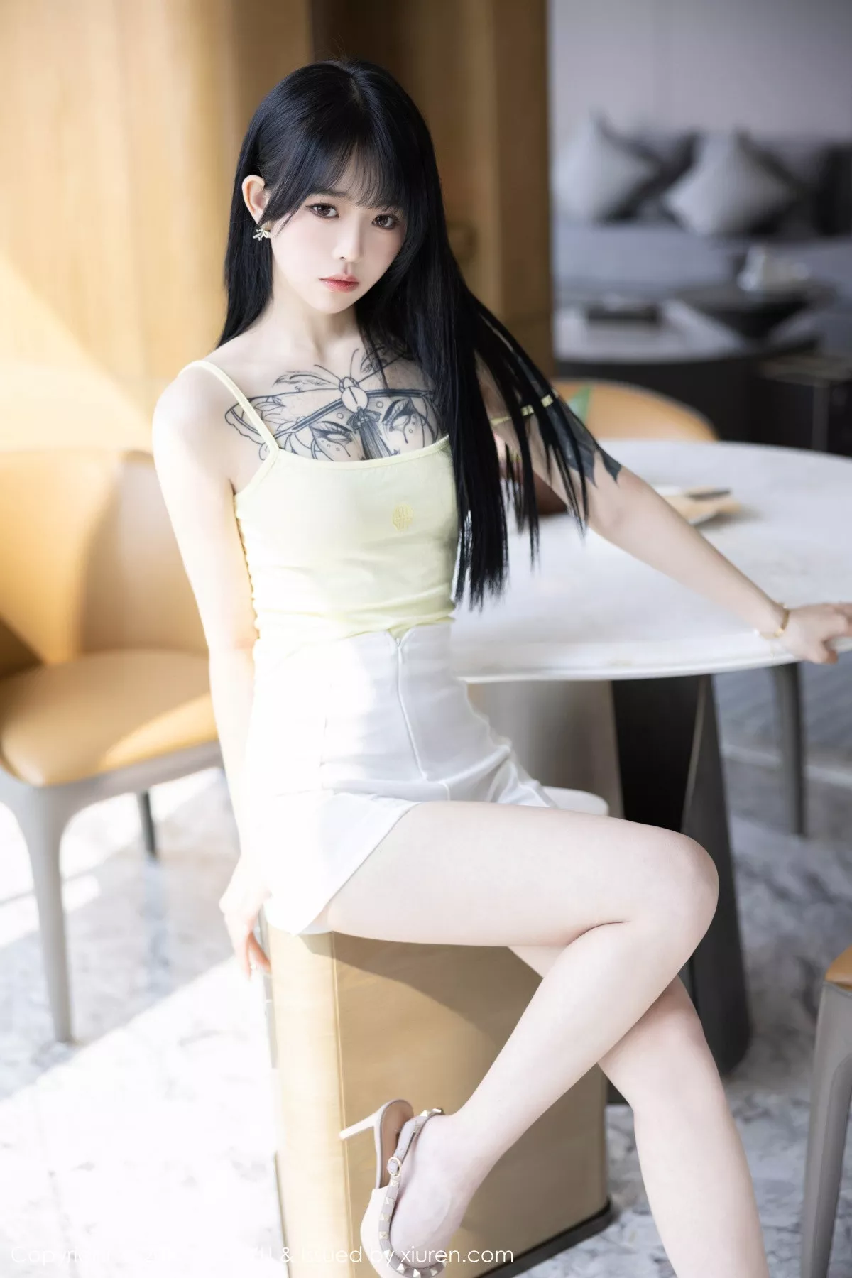 [XiaoYu画语界]第1047期奶瓶写真 [98P]-024