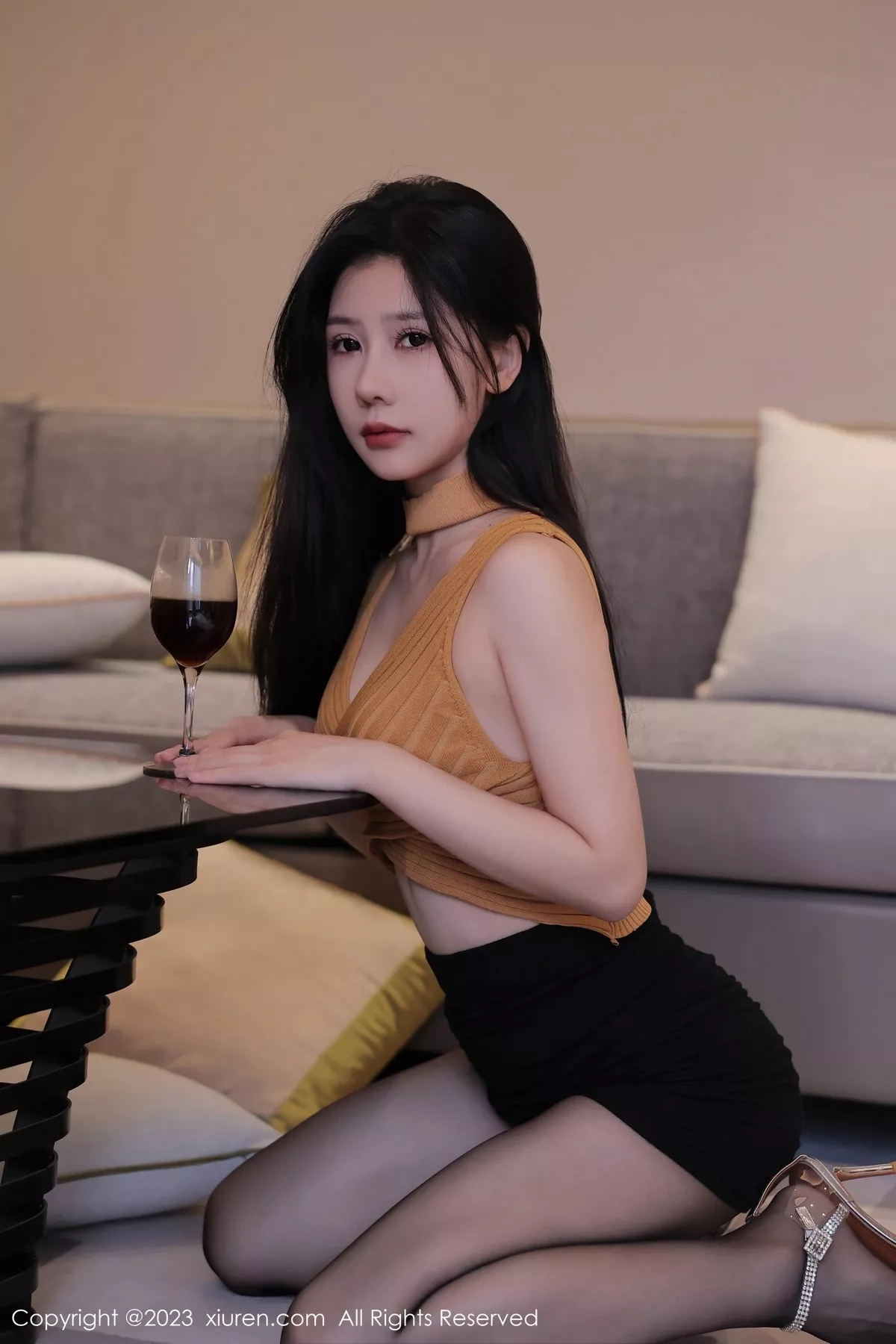 [XiuRen秀人网]第6920期尹甜甜写真 [82P]-002