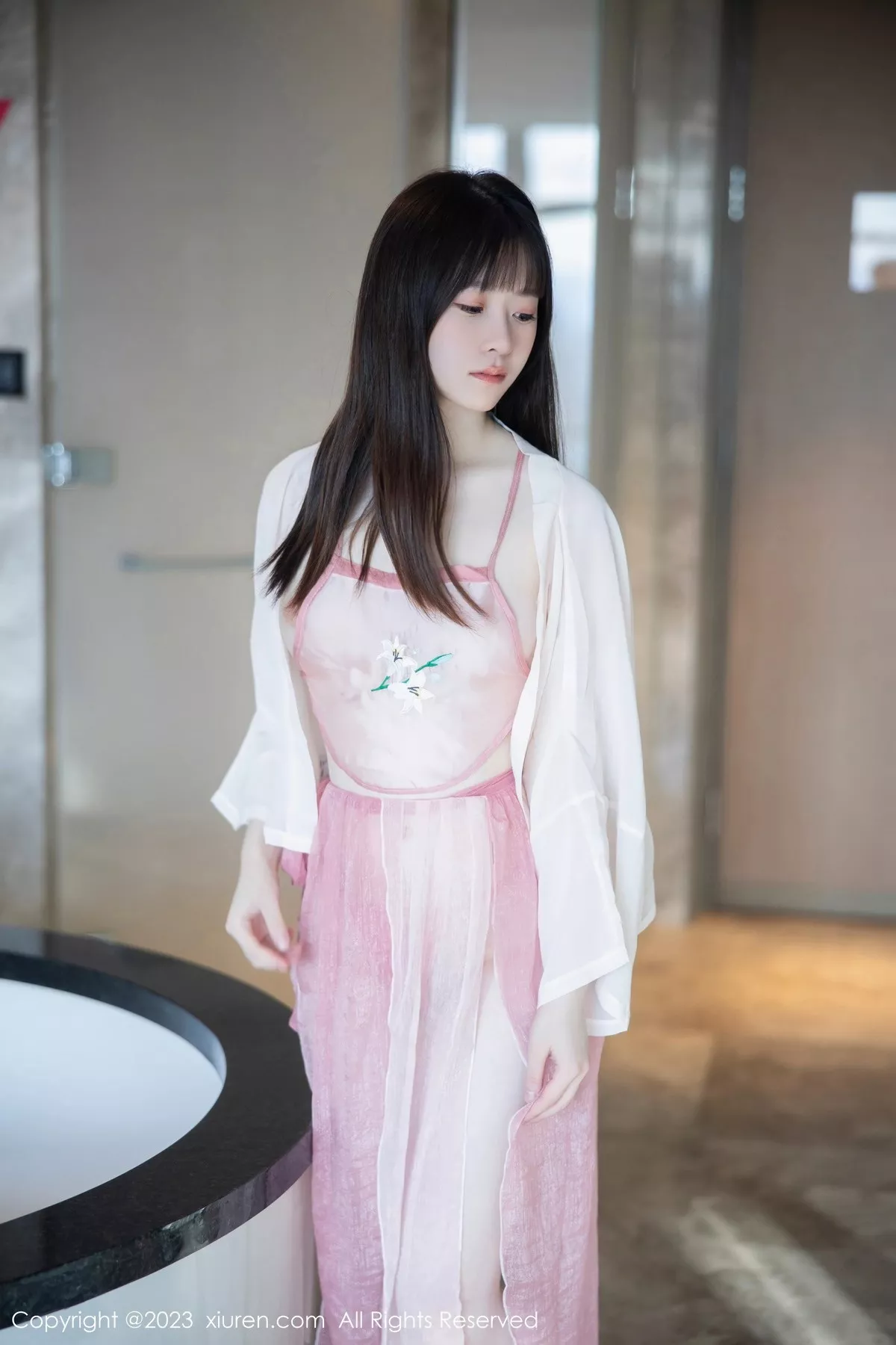 [XiuRen秀人网]第6926期林悠悠写真 [77P]-002