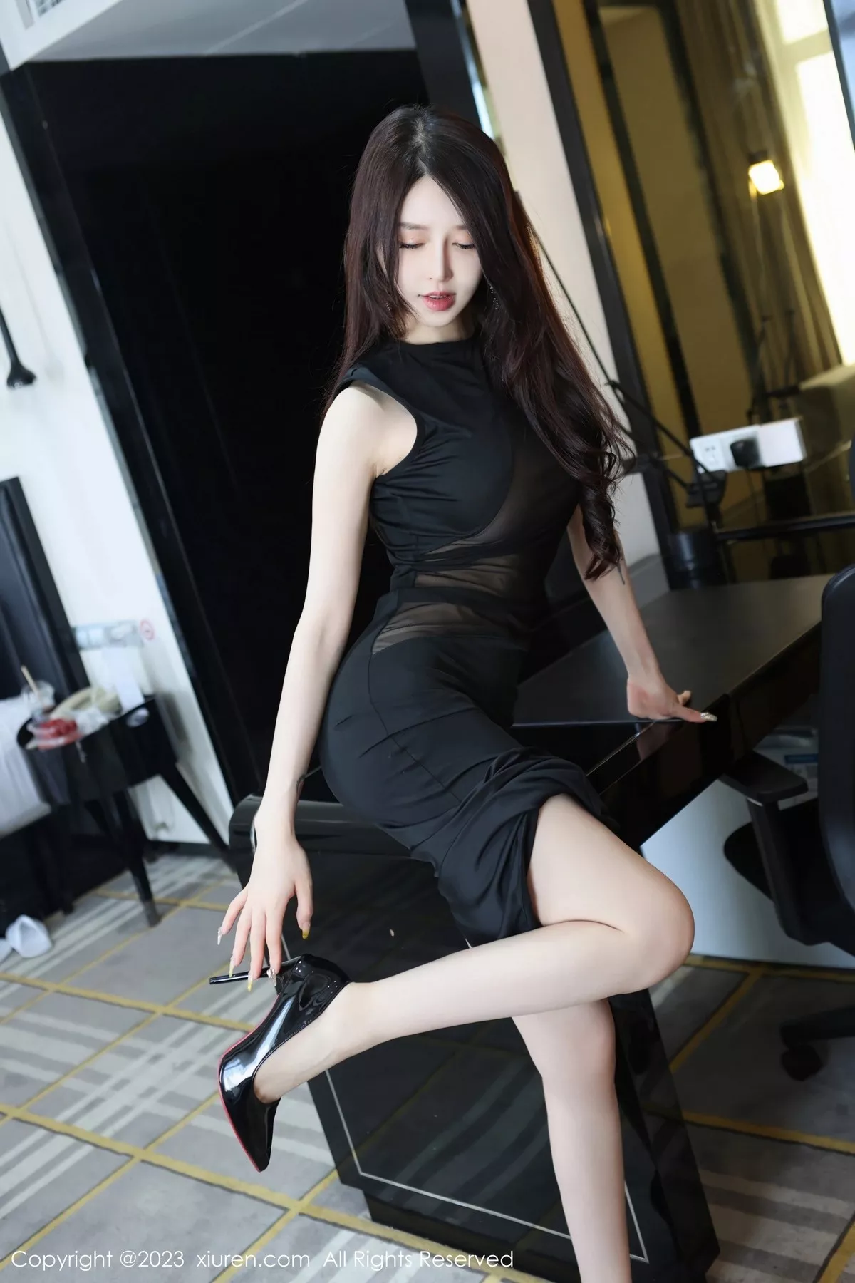 [XiuRen秀人网]第6937期玉兔写真 [81P]-012