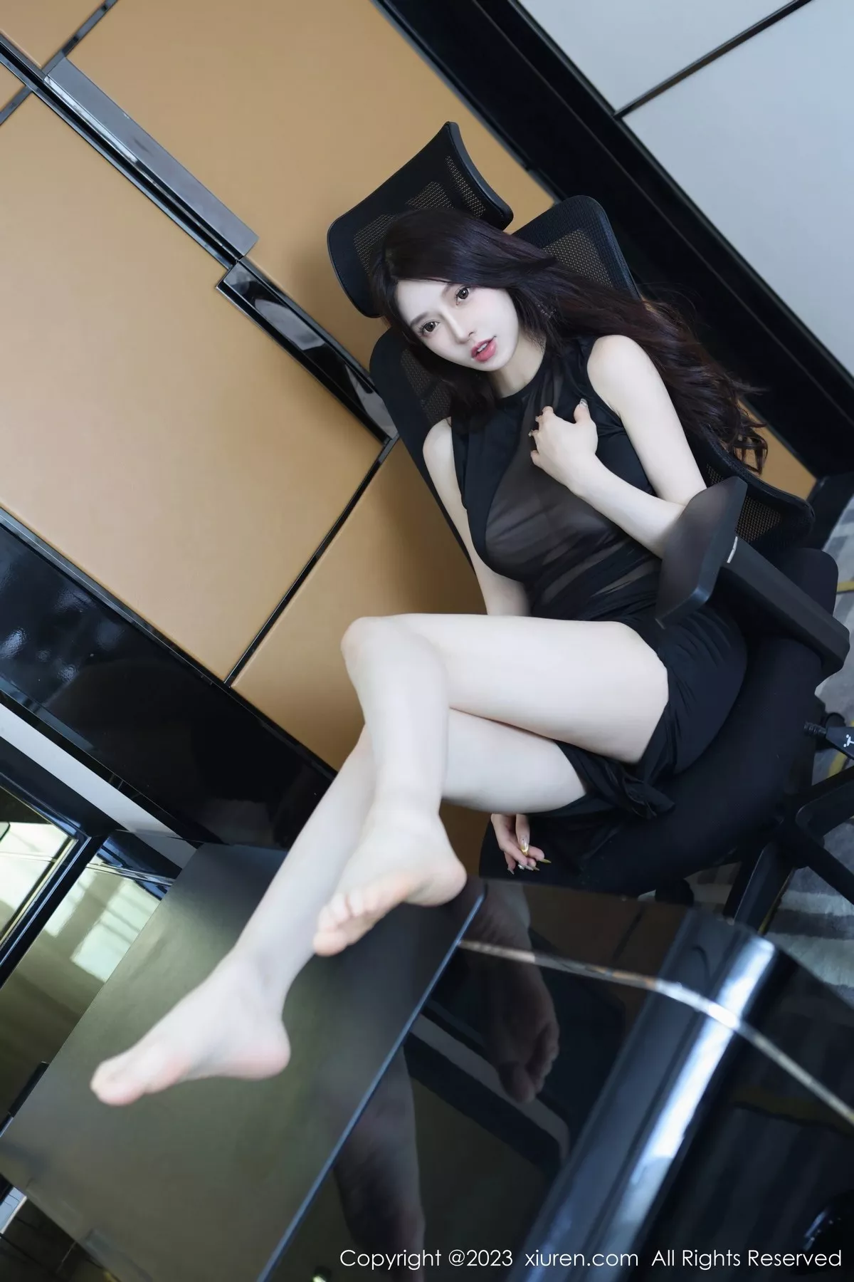 [XiuRen秀人网]第6937期玉兔写真 [81P]-021