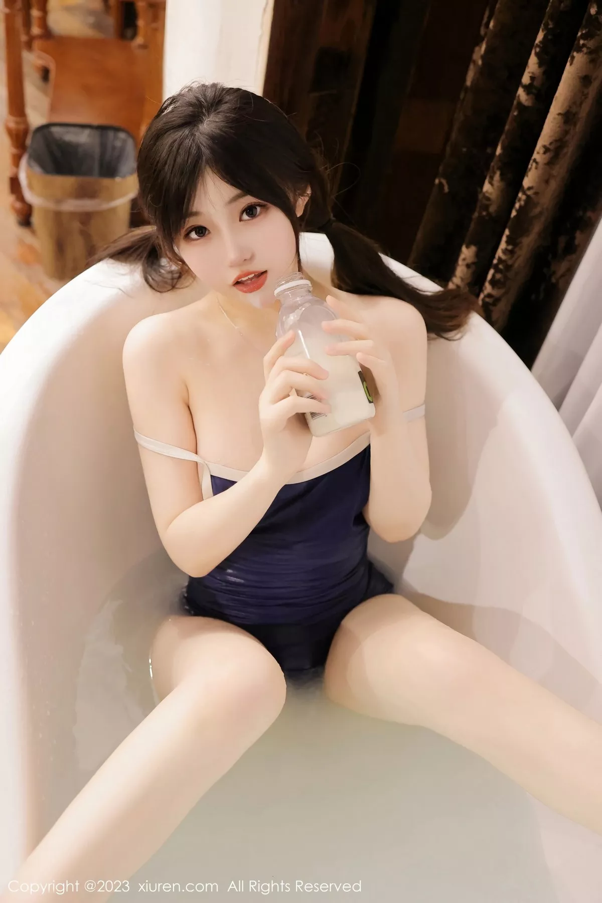 [XiuRen秀人网]第6781期岁小岁写真 [74P]-044